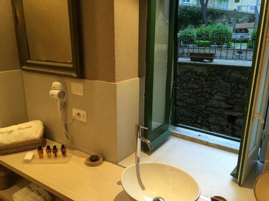 Palazzo Taranto Luxury Rooms