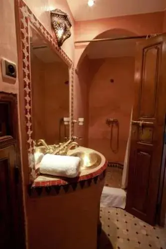 Economy Twin Room in Riad Tidar by Phoenix Economy Twin Room in Riad Tidar by Phoenix