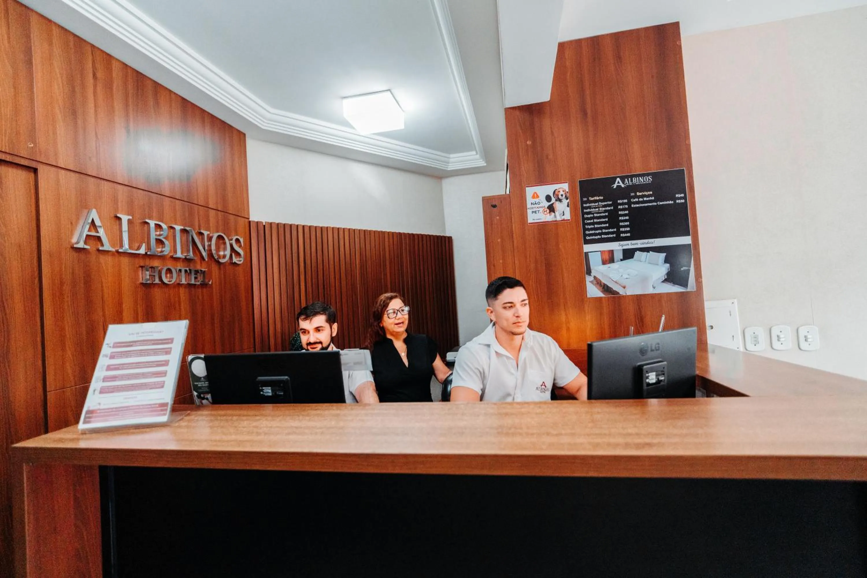 Lobby or reception in Hotel Albinos