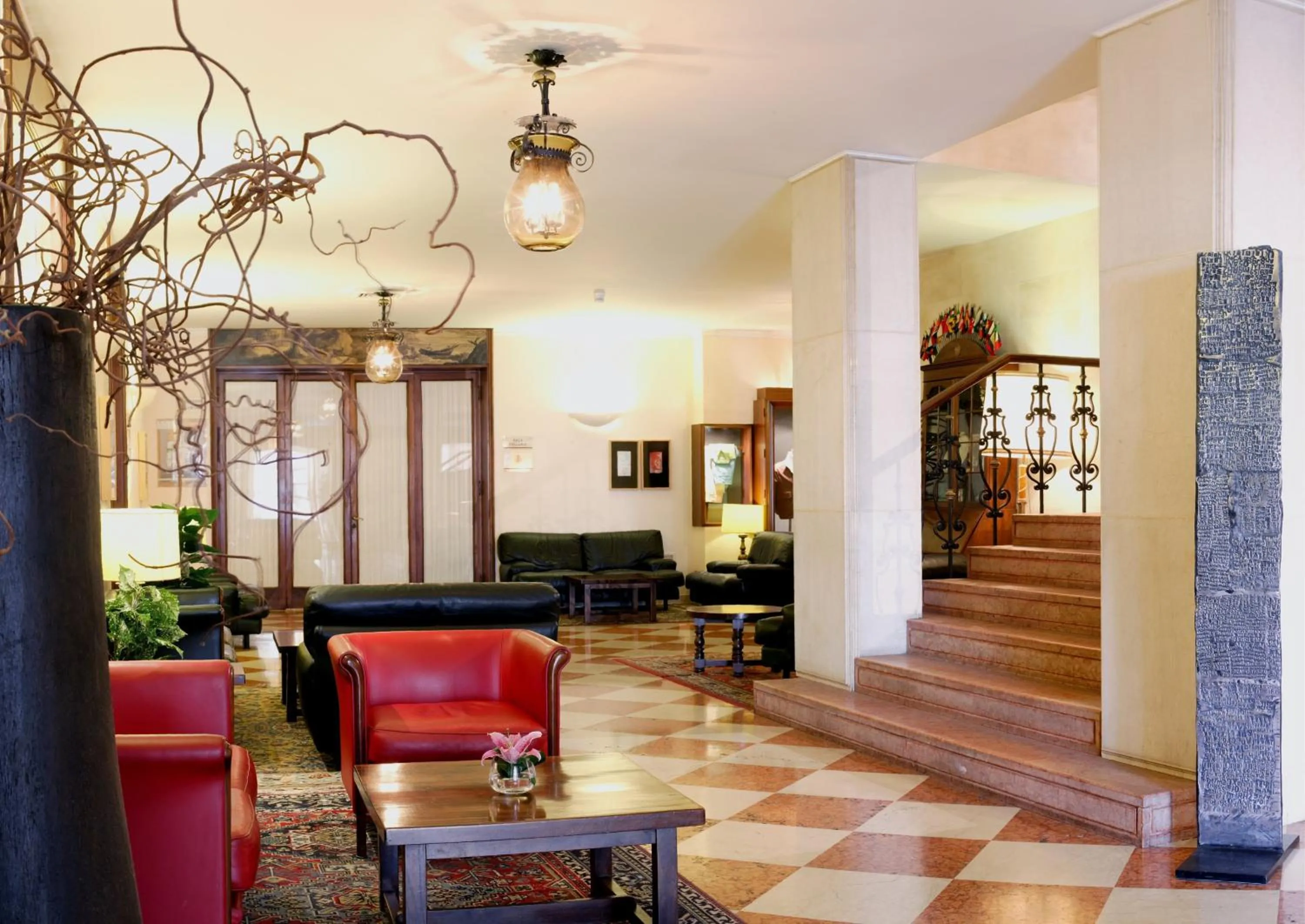 Lobby or reception in Astoria Hotel Italia