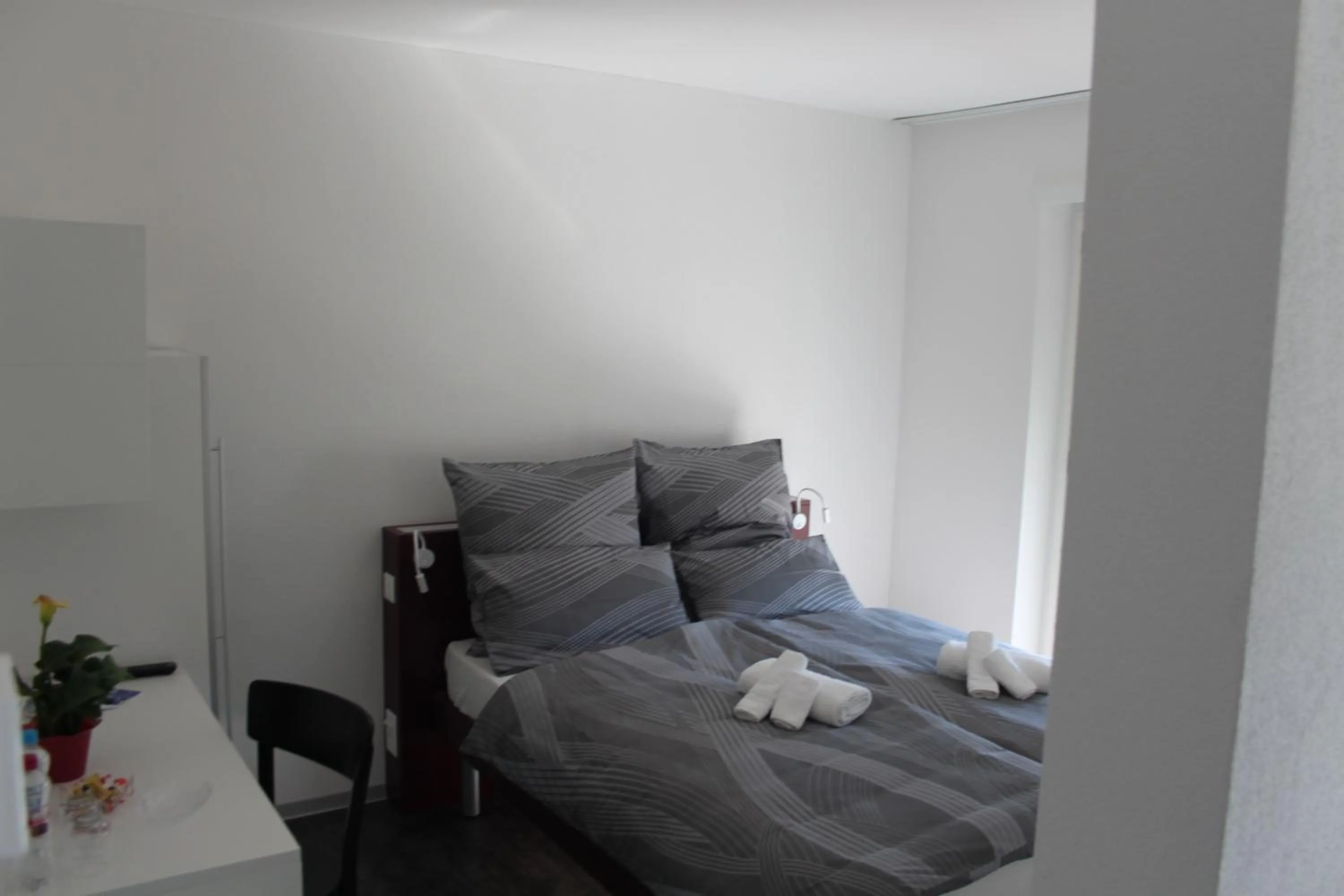 Bedroom, Bed in Albergo Porta Verzasca