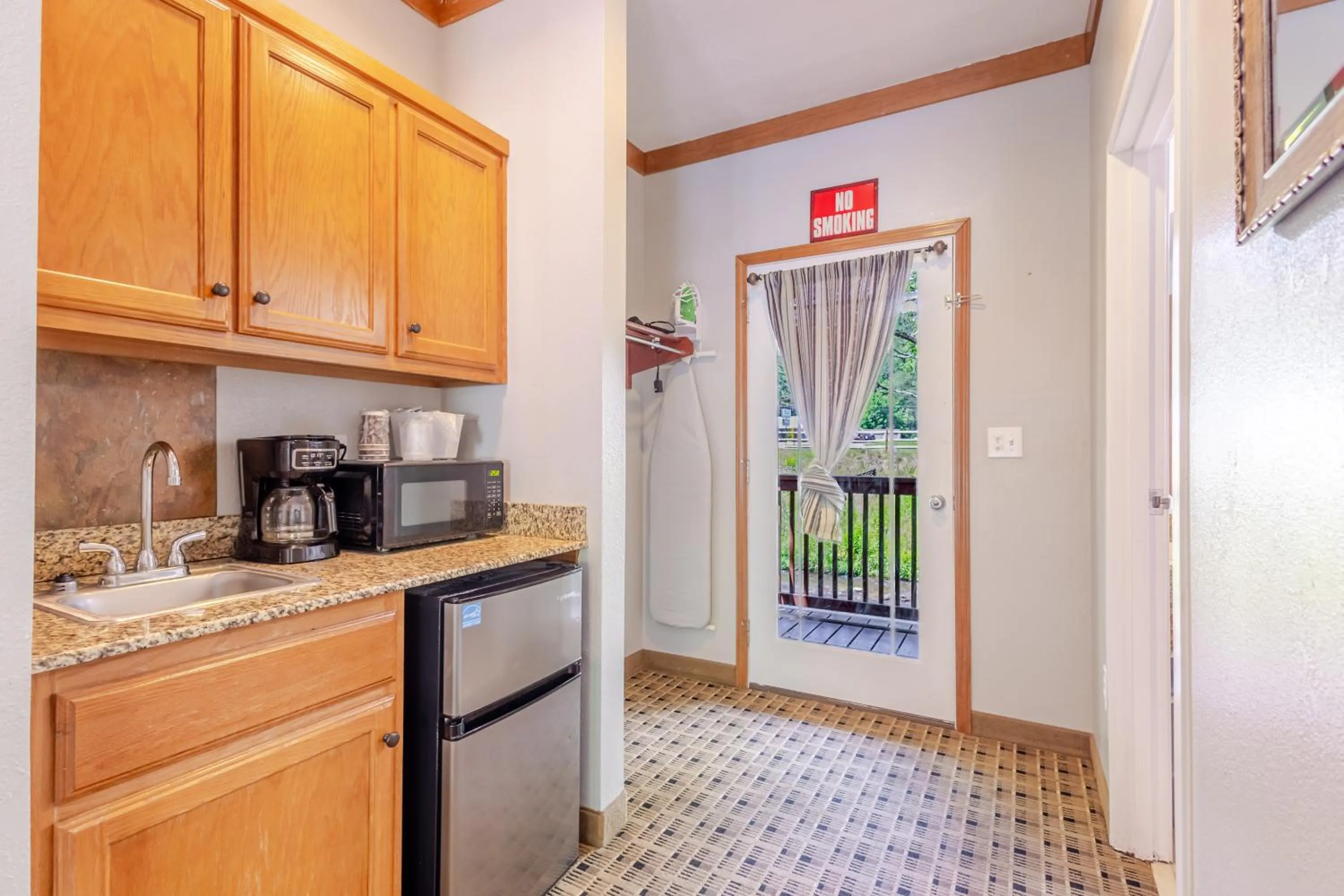 Qualla Cabins and Motel Cherokee near Casino