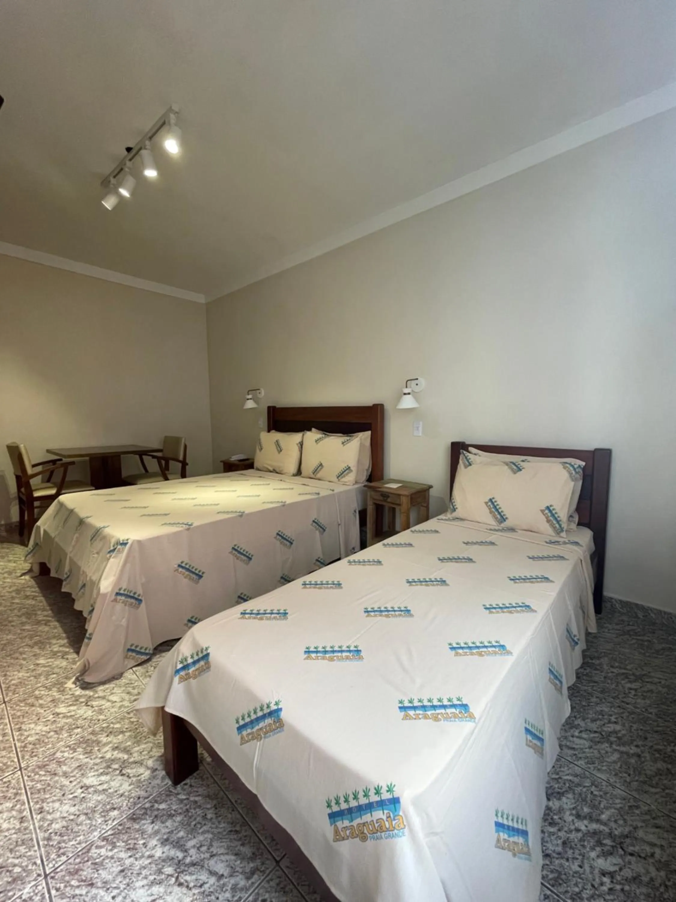 Photo of the whole room, Bed in Hotel Araguaia