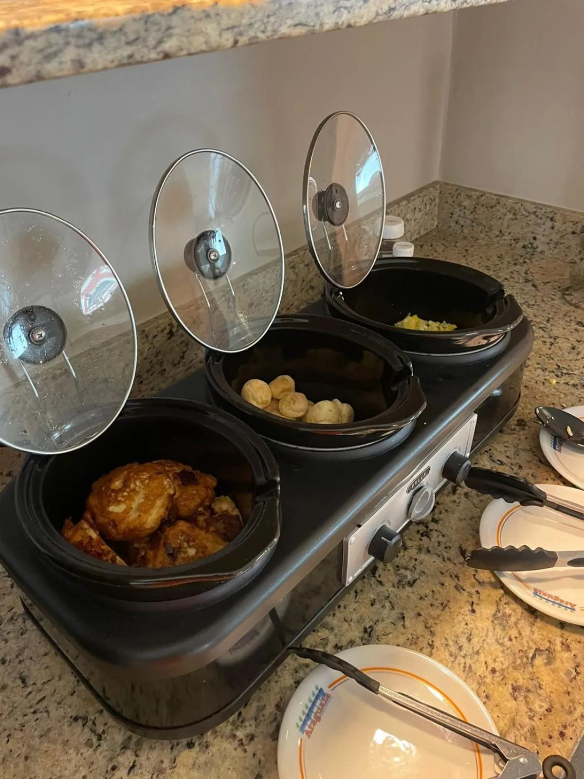 Buffet breakfast in Hotel Araguaia