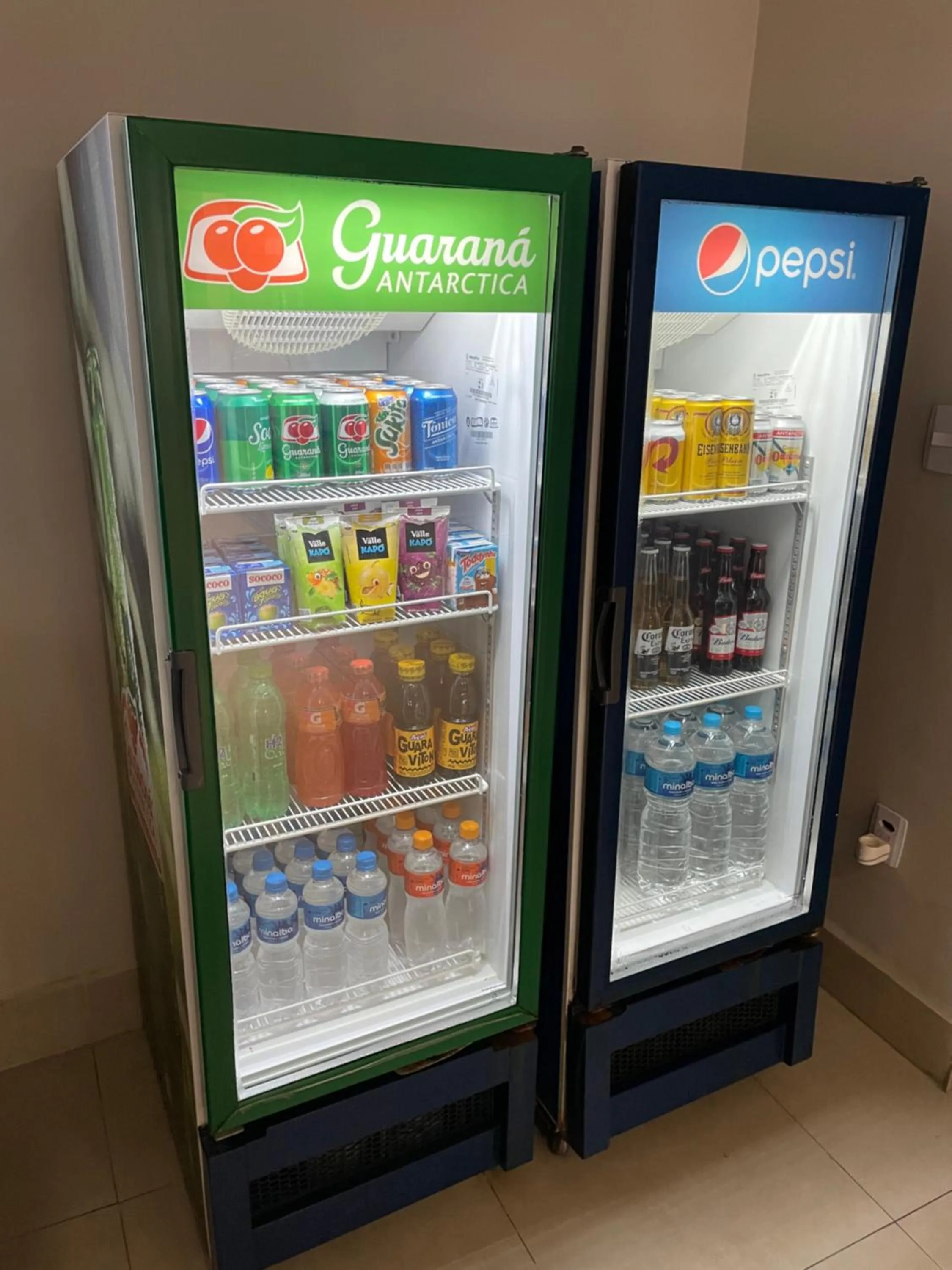 vending machine in Hotel Araguaia