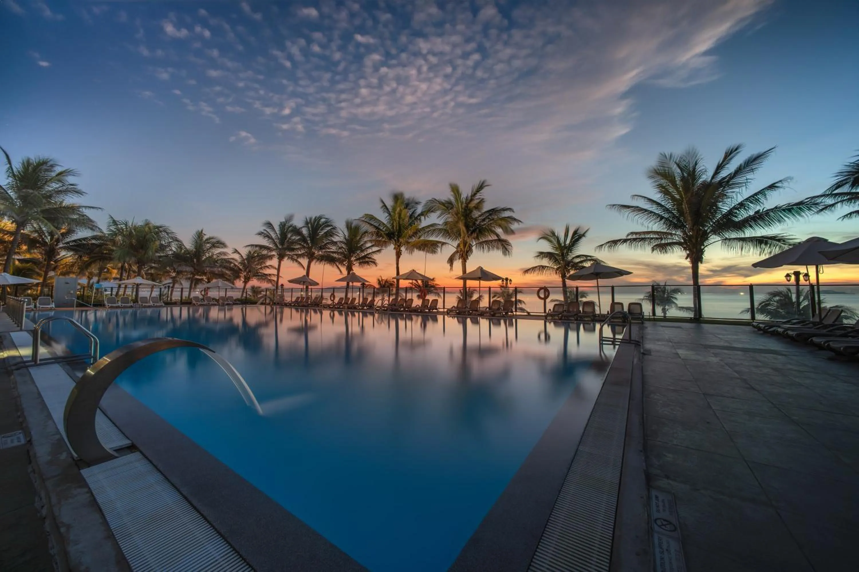 Swimming pool in Swandor Cam Ranh Resort-Ultra All Inclusive