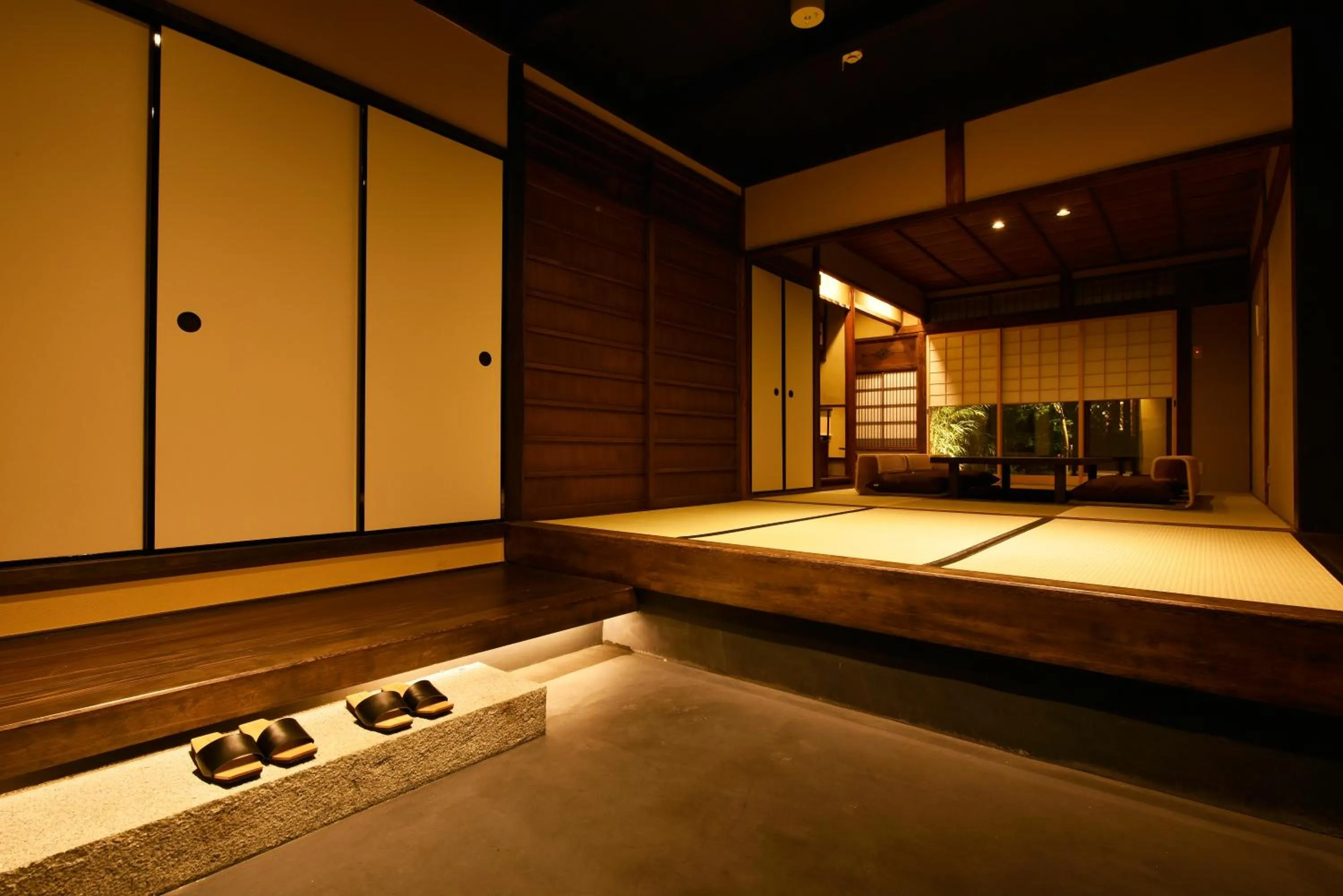 Facade/entrance in Kuraya Senbonsanjo