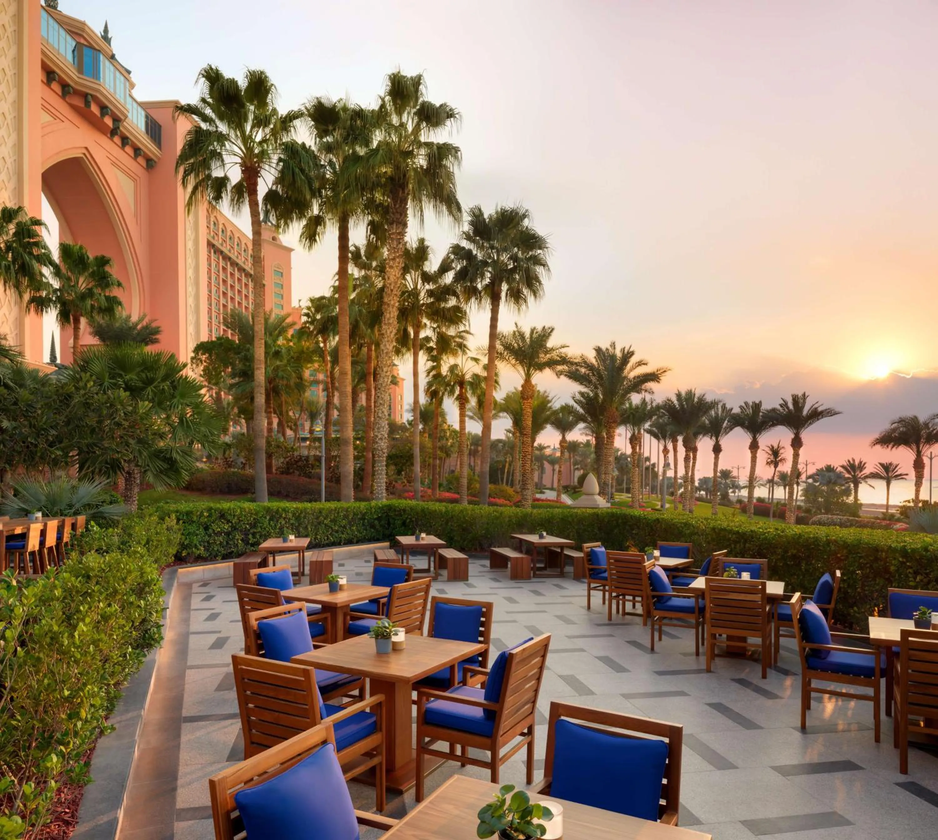 Lounge or bar in Atlantis, The Palm