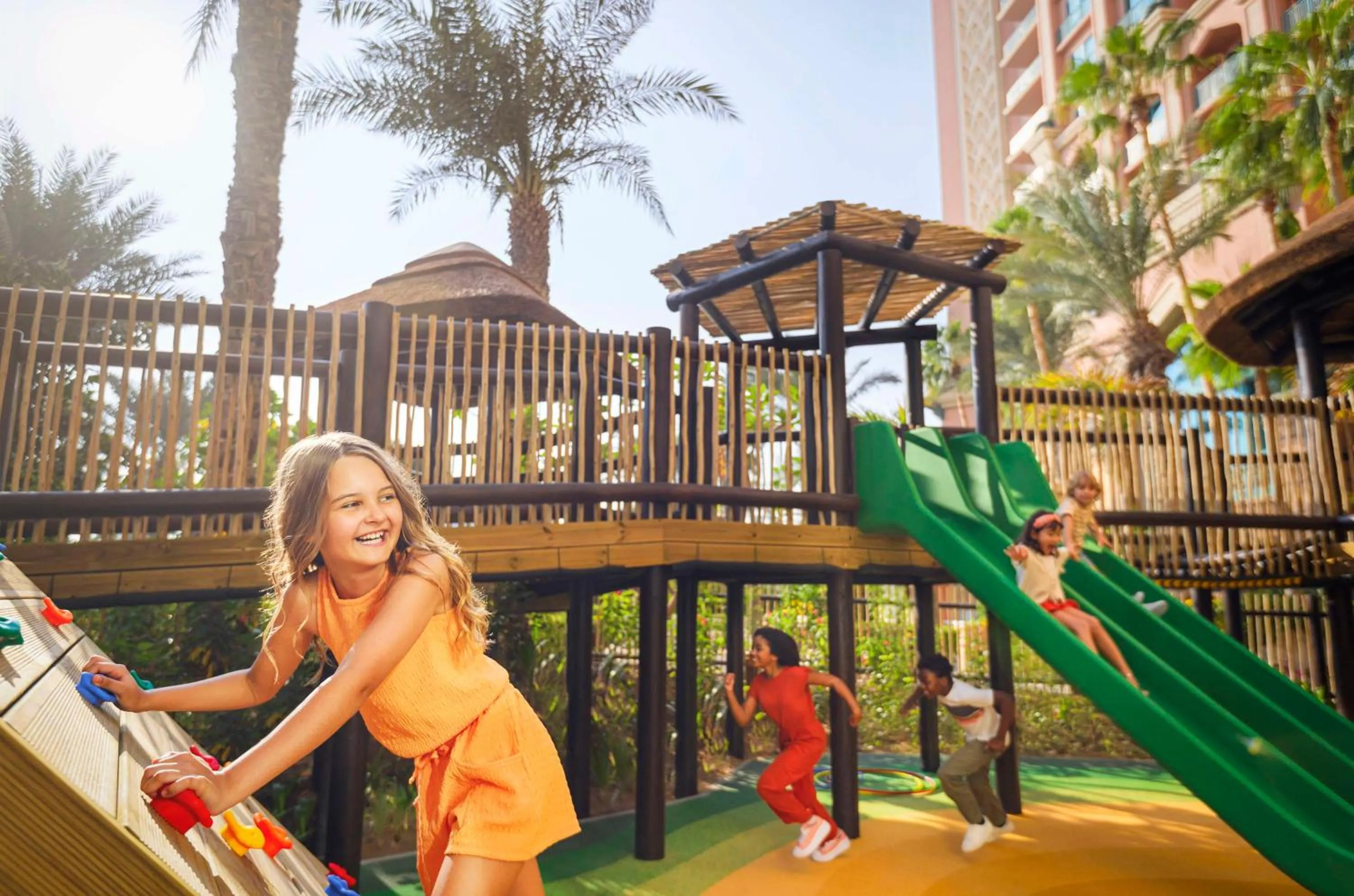 Other in Atlantis, The Palm