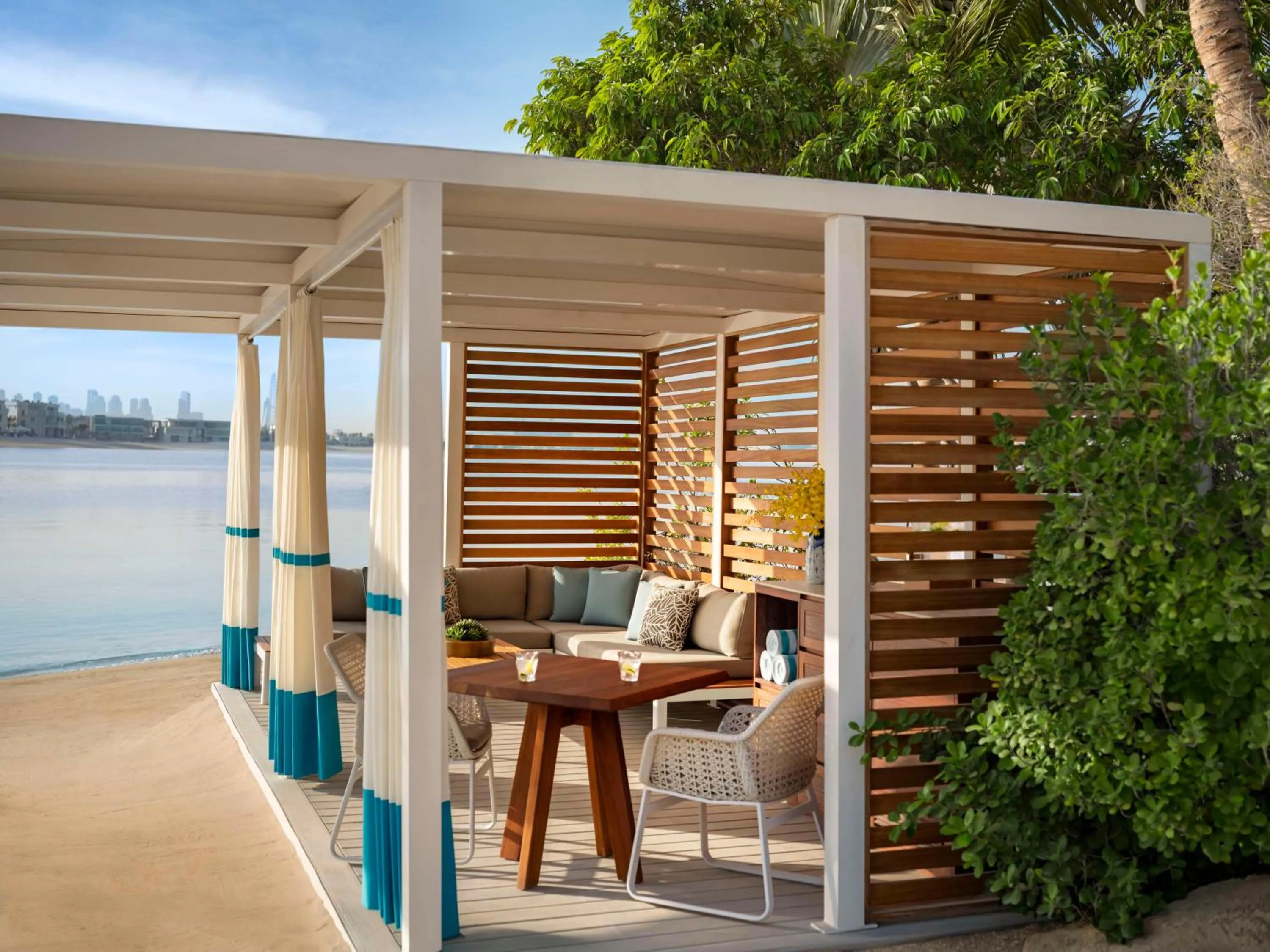 Beach in Atlantis, The Palm