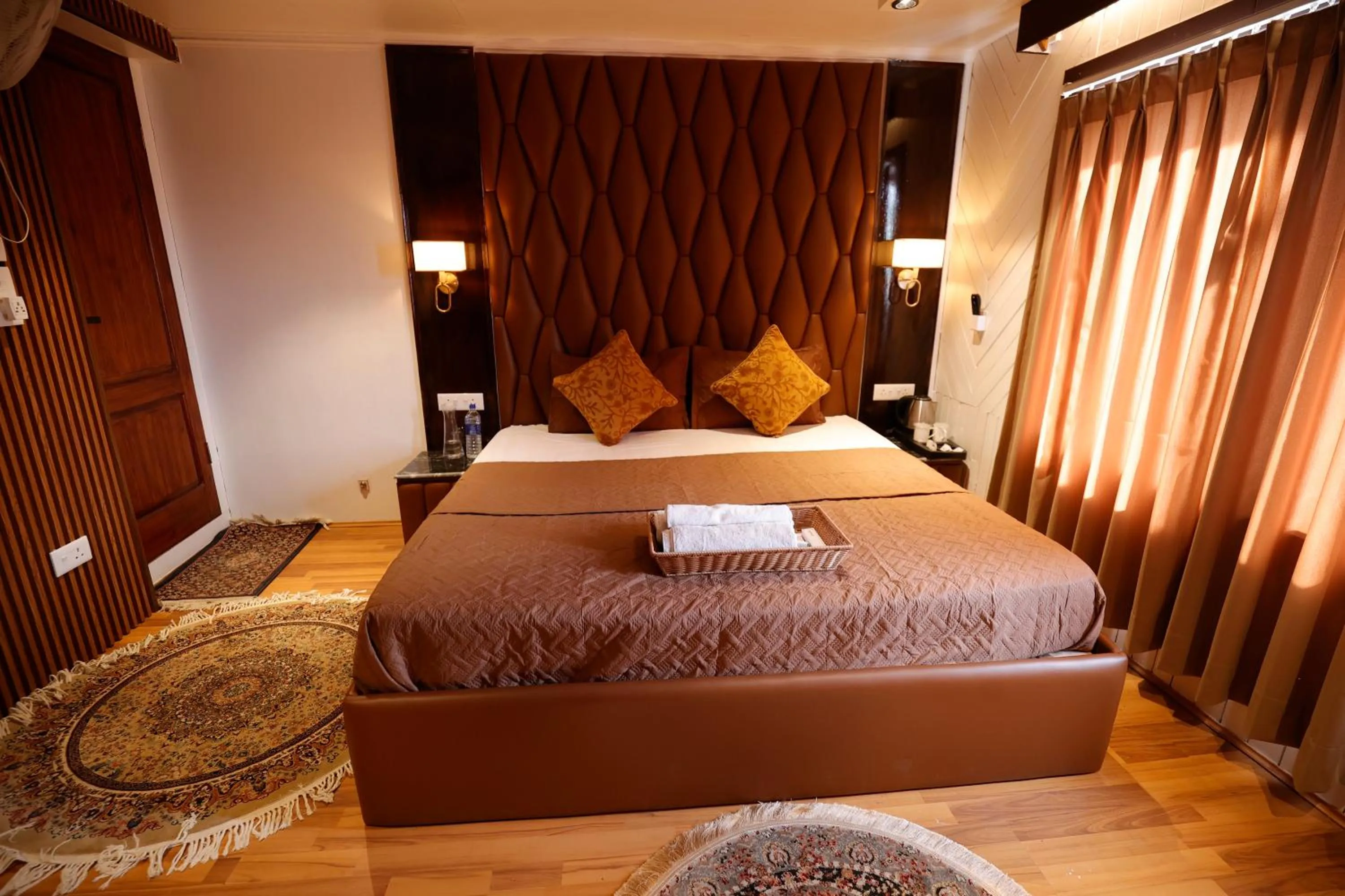 Bed in Walisons Peace Resort