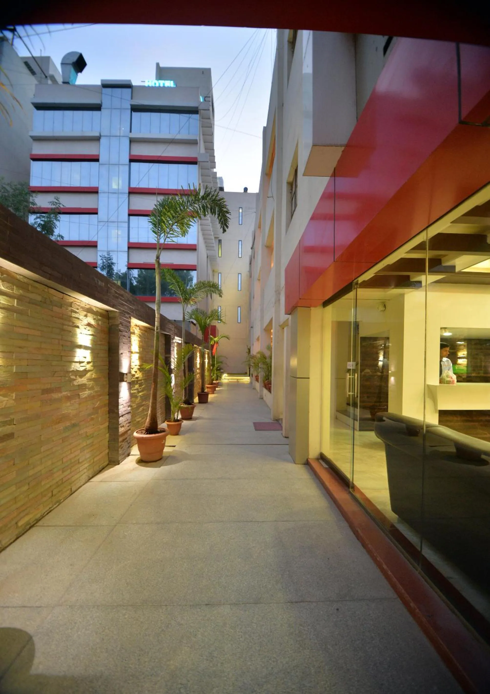 Area and facilities in Hotel Radhe Krishna