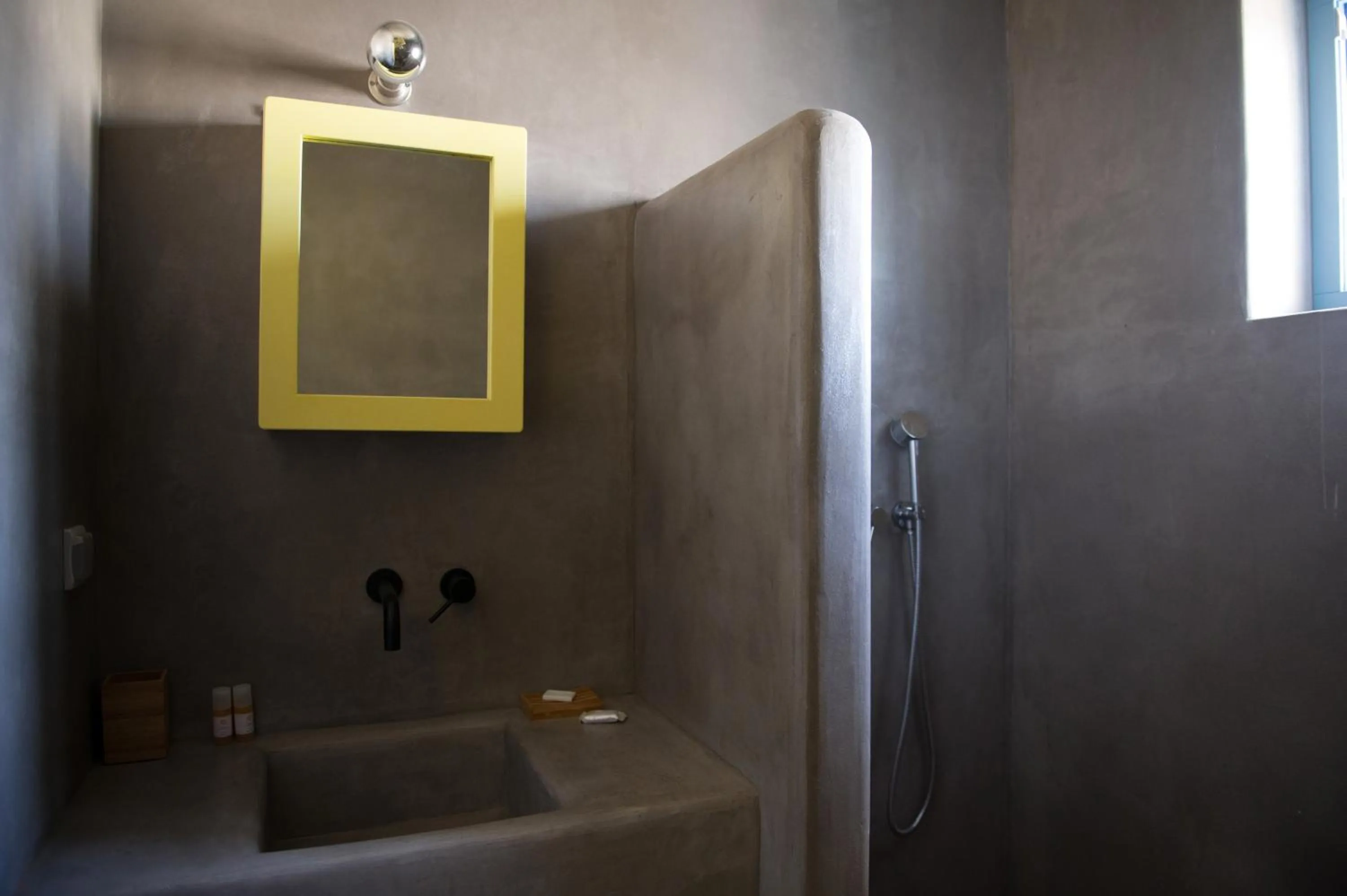 Shower in Nomads House