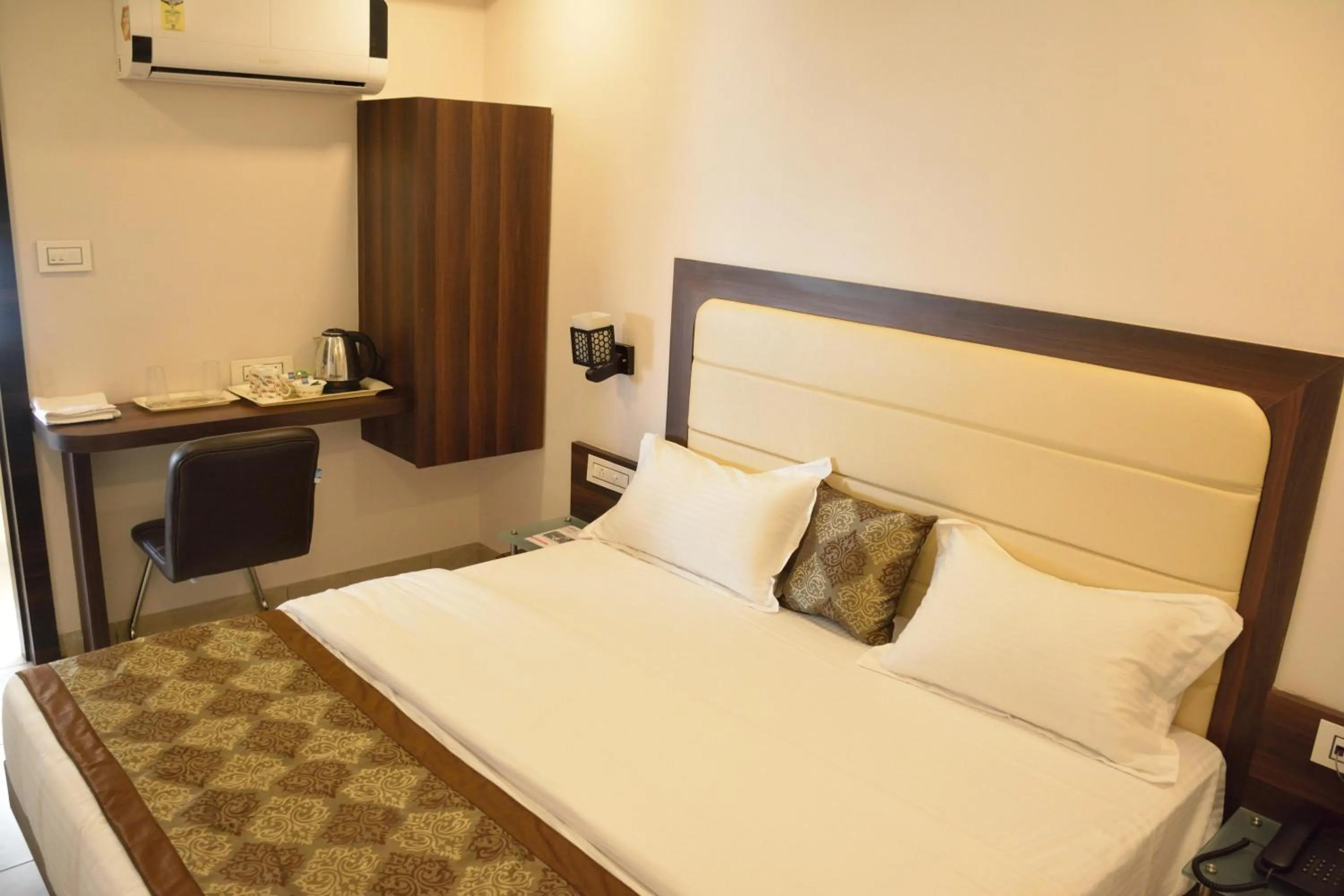 Bed in Lime Tree Hotel