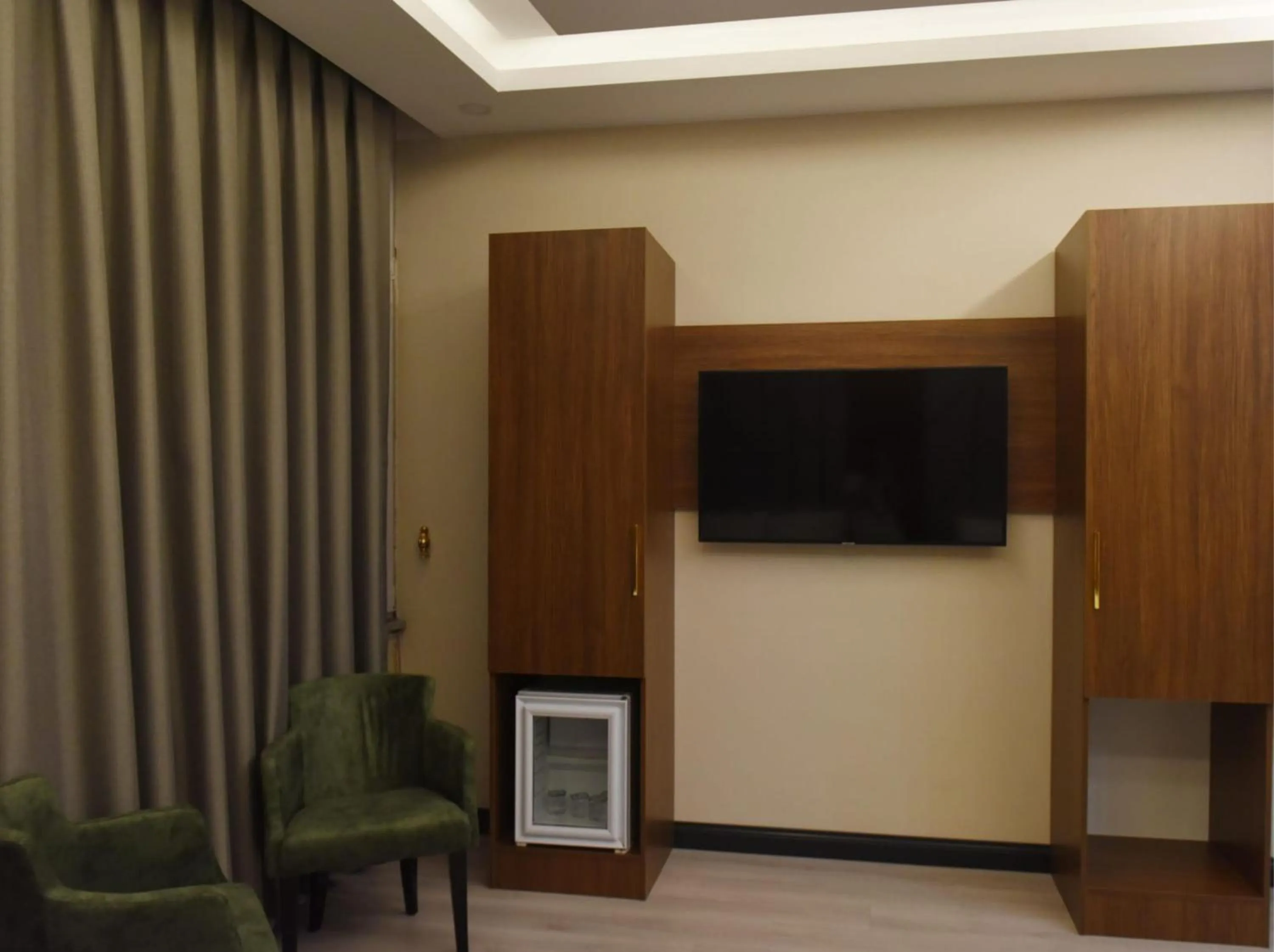 TV and multimedia in The Golden Pera's Hotel & Spa