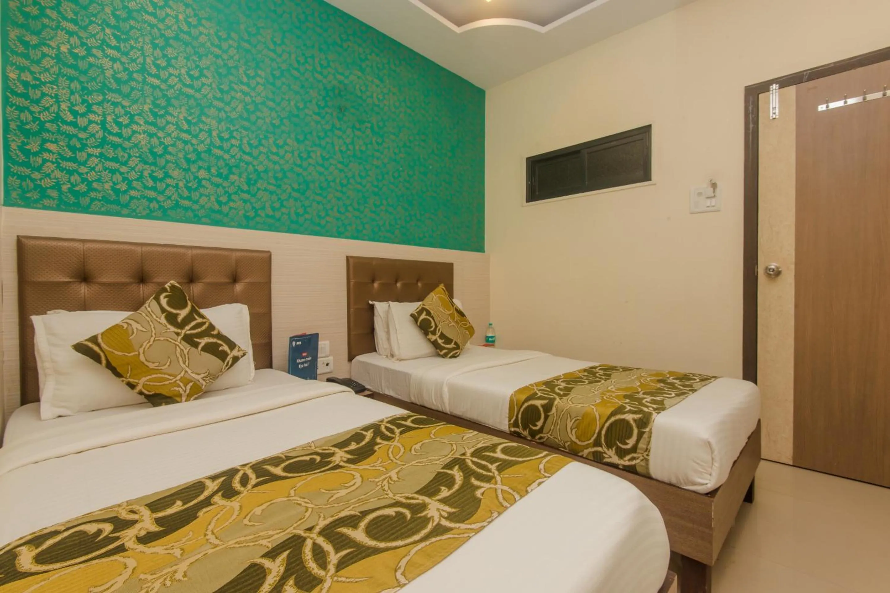 Bedroom, Bed in Hotel O Golden Nest Near Chhatrapati Shivaji International Airport