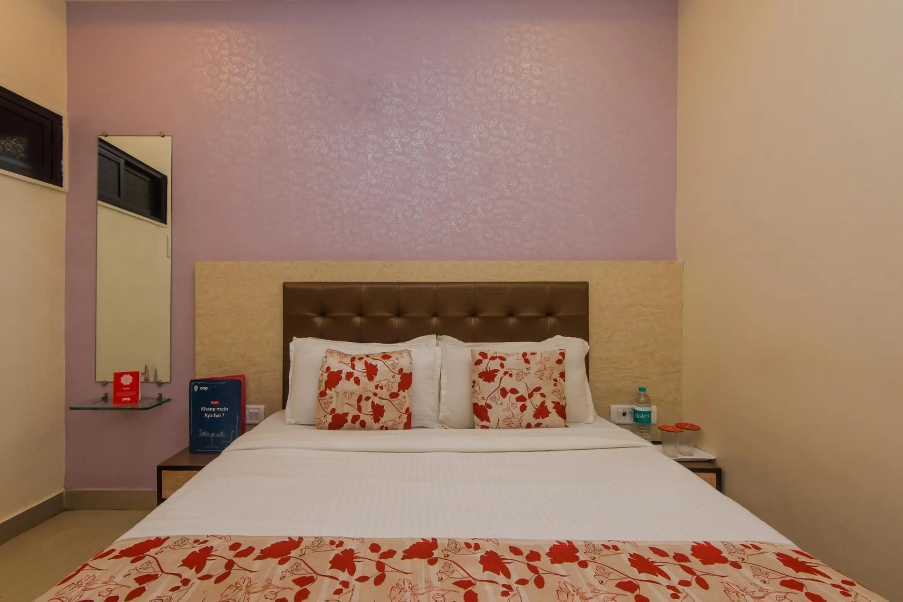 Bedroom, Bed in Hotel O Golden Nest Near Chhatrapati Shivaji International Airport