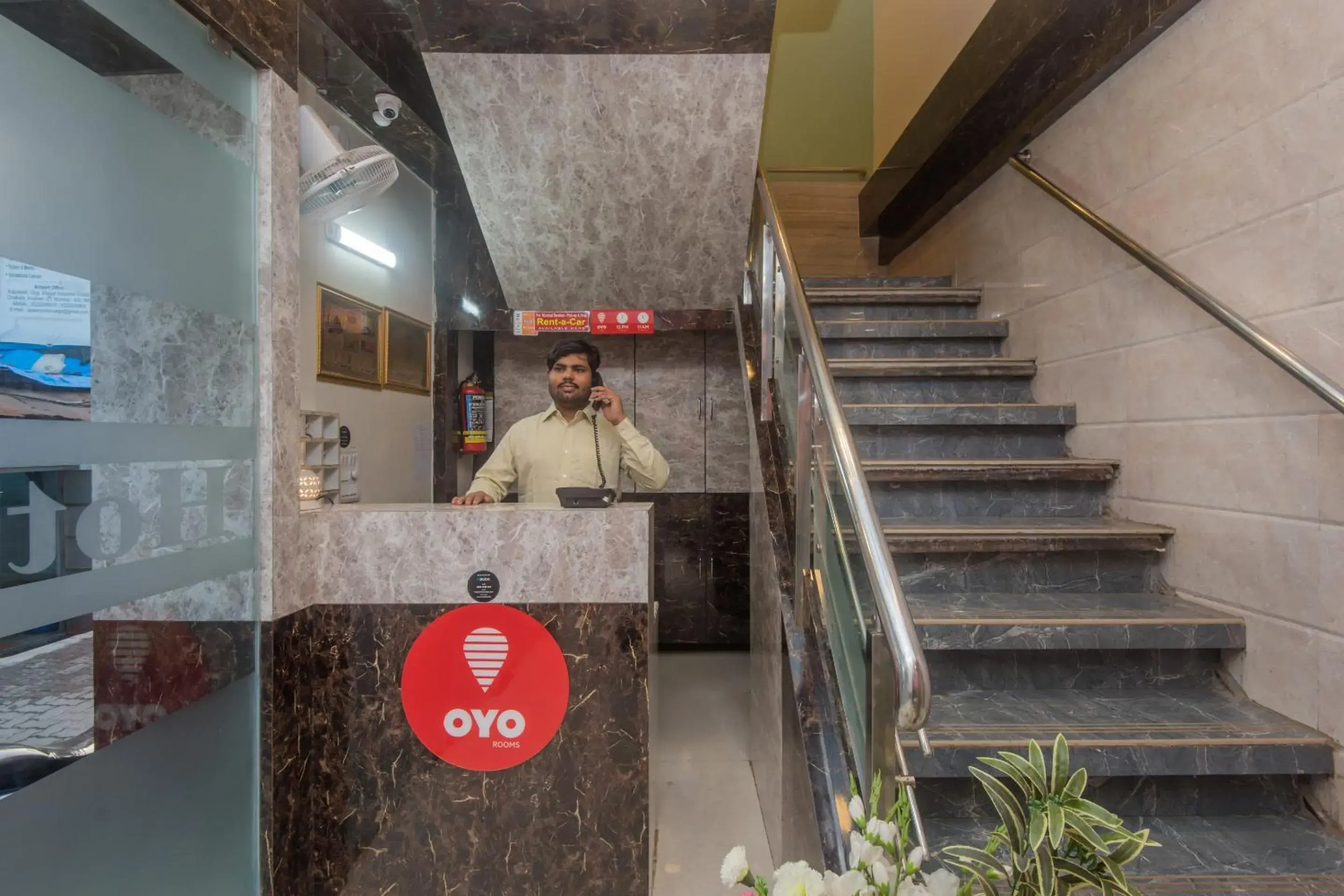 Hotel O Golden Nest Near Chhatrapati Shivaji International Airport Hotel O Golden Nest Near Chhatrapati Shivaji International Airport