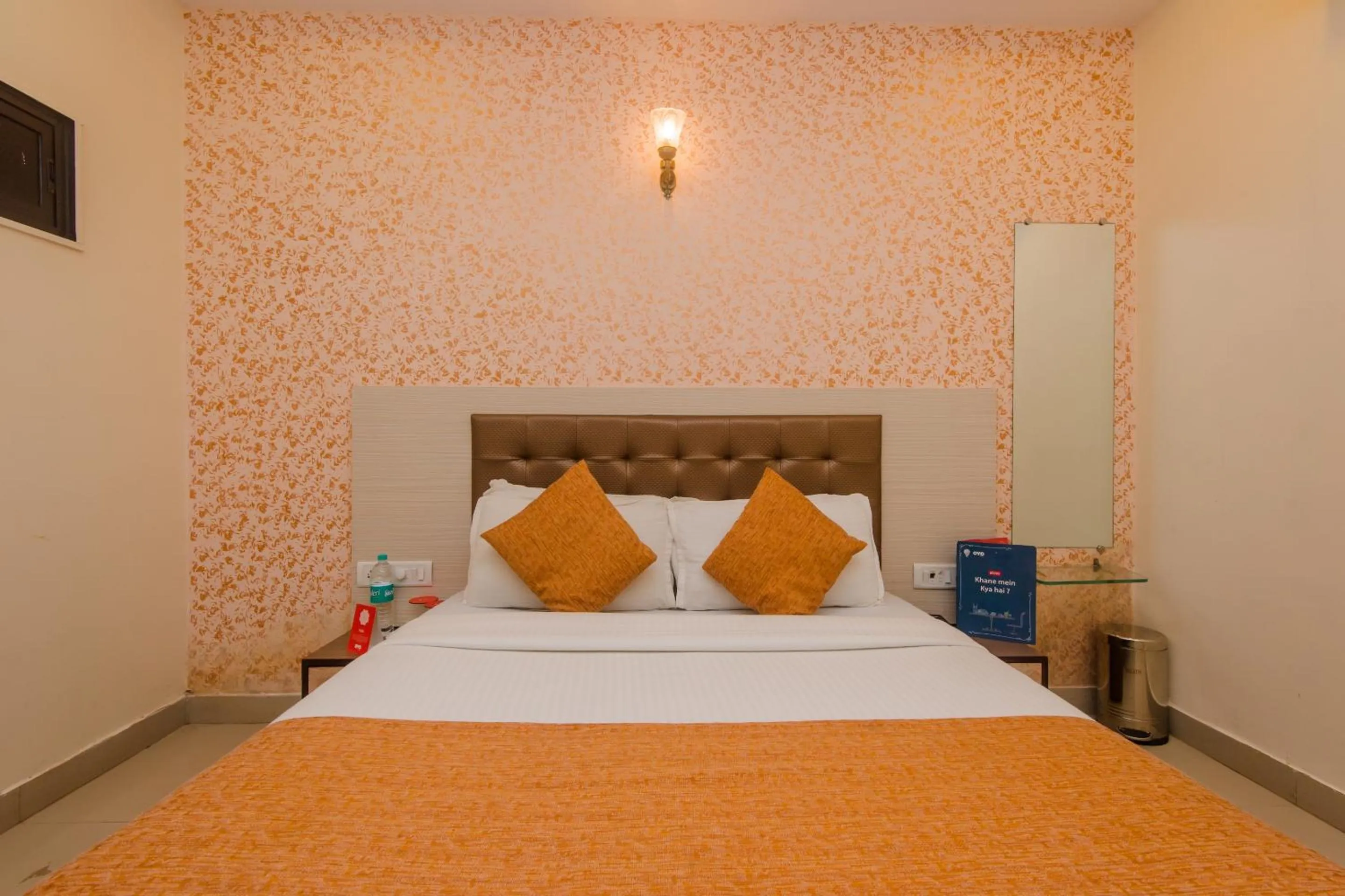 Bedroom, Bed in Hotel O Golden Nest Near Chhatrapati Shivaji International Airport