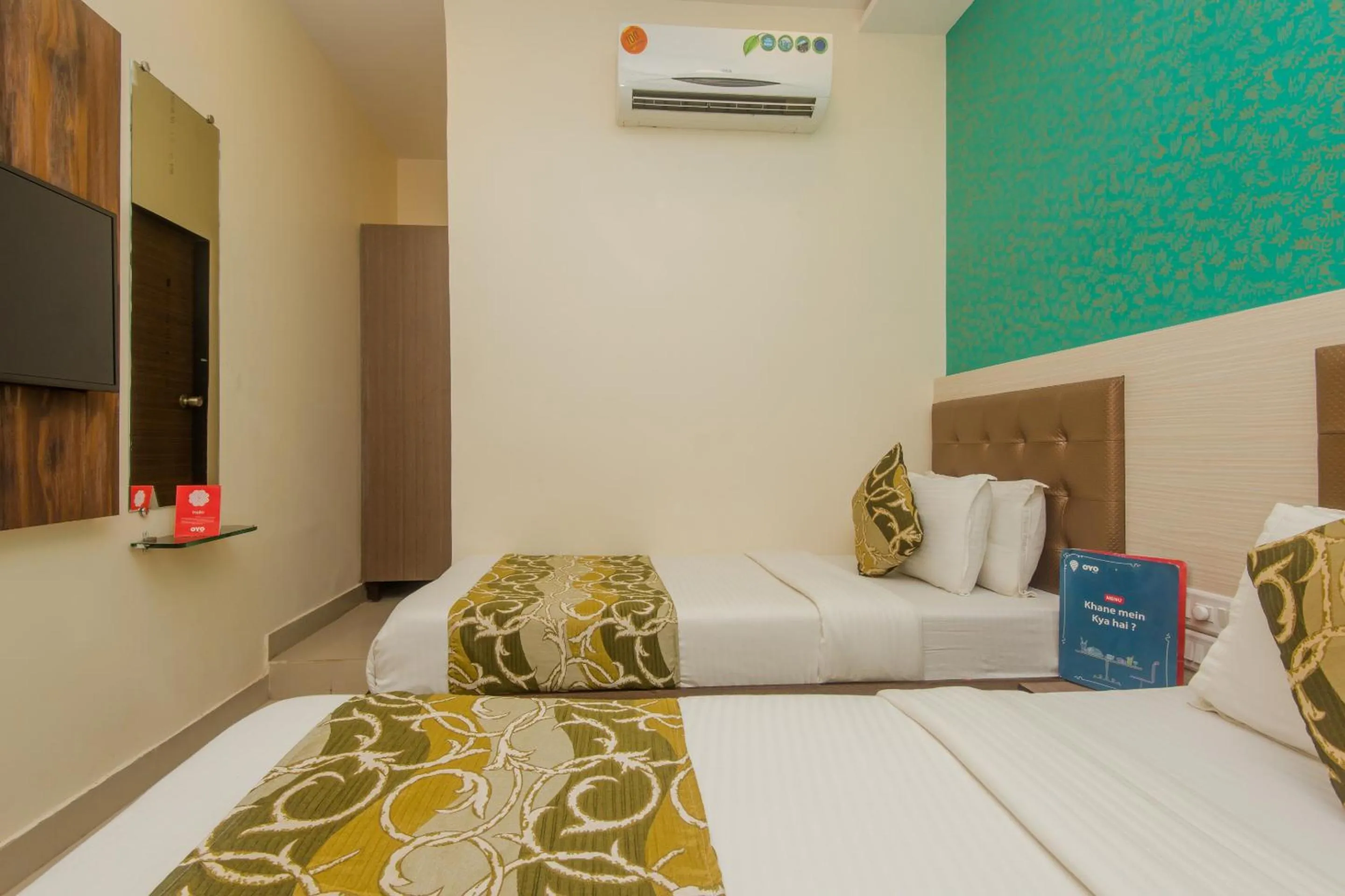 Bedroom, Bed in Hotel O Golden Nest Near Chhatrapati Shivaji International Airport