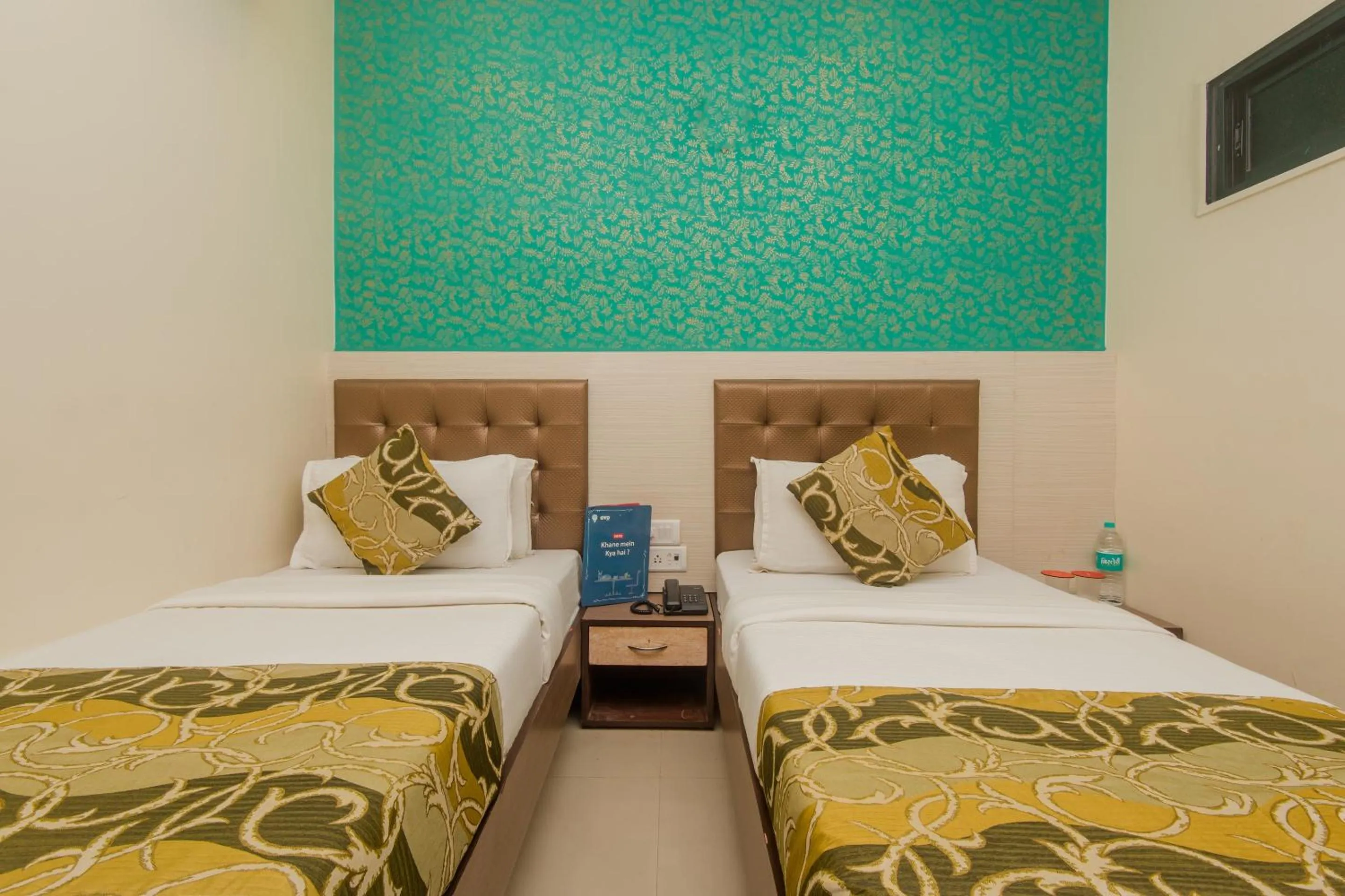 Bedroom, Bed in Hotel O Golden Nest Near Chhatrapati Shivaji International Airport