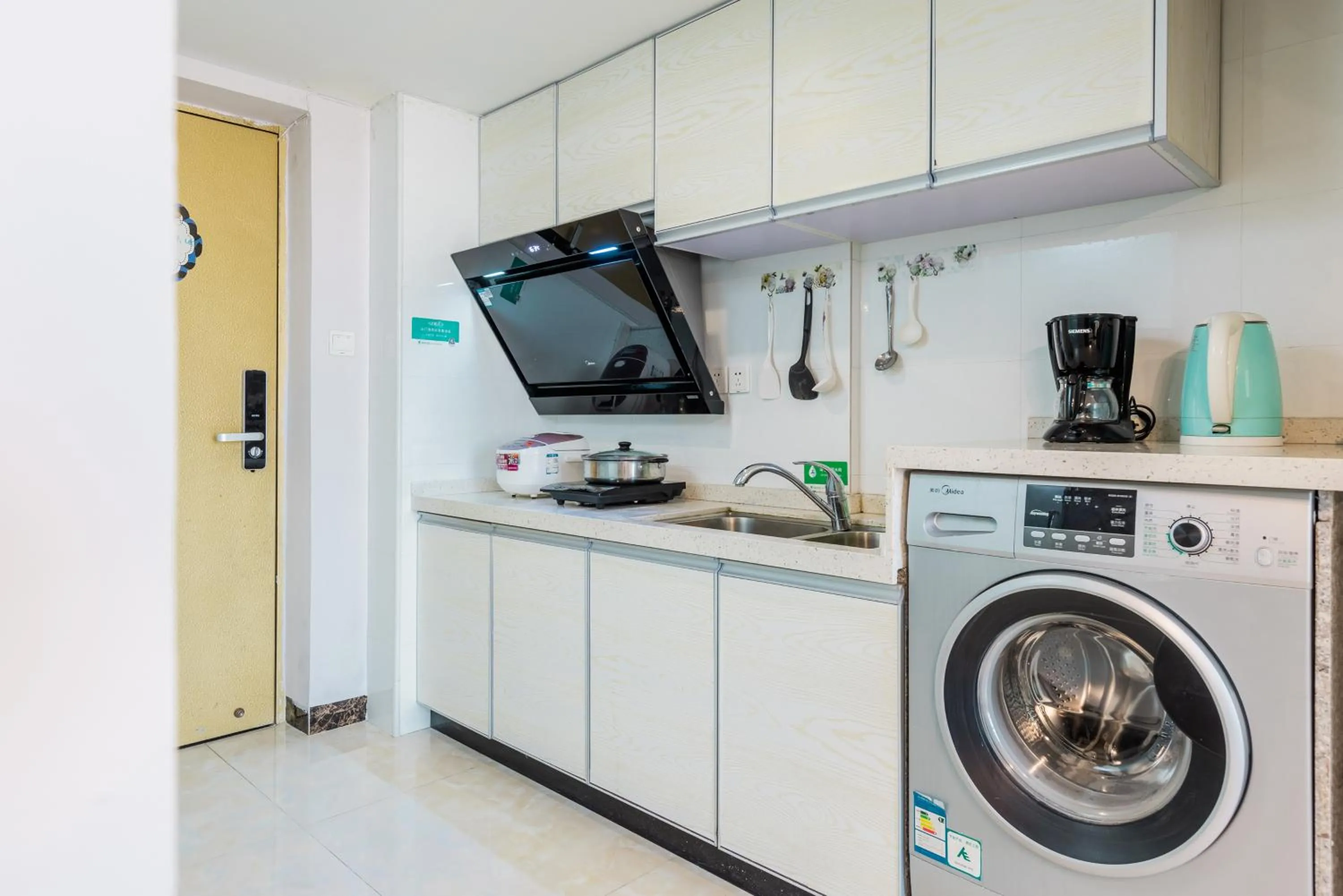 Lavender Apartment Branch