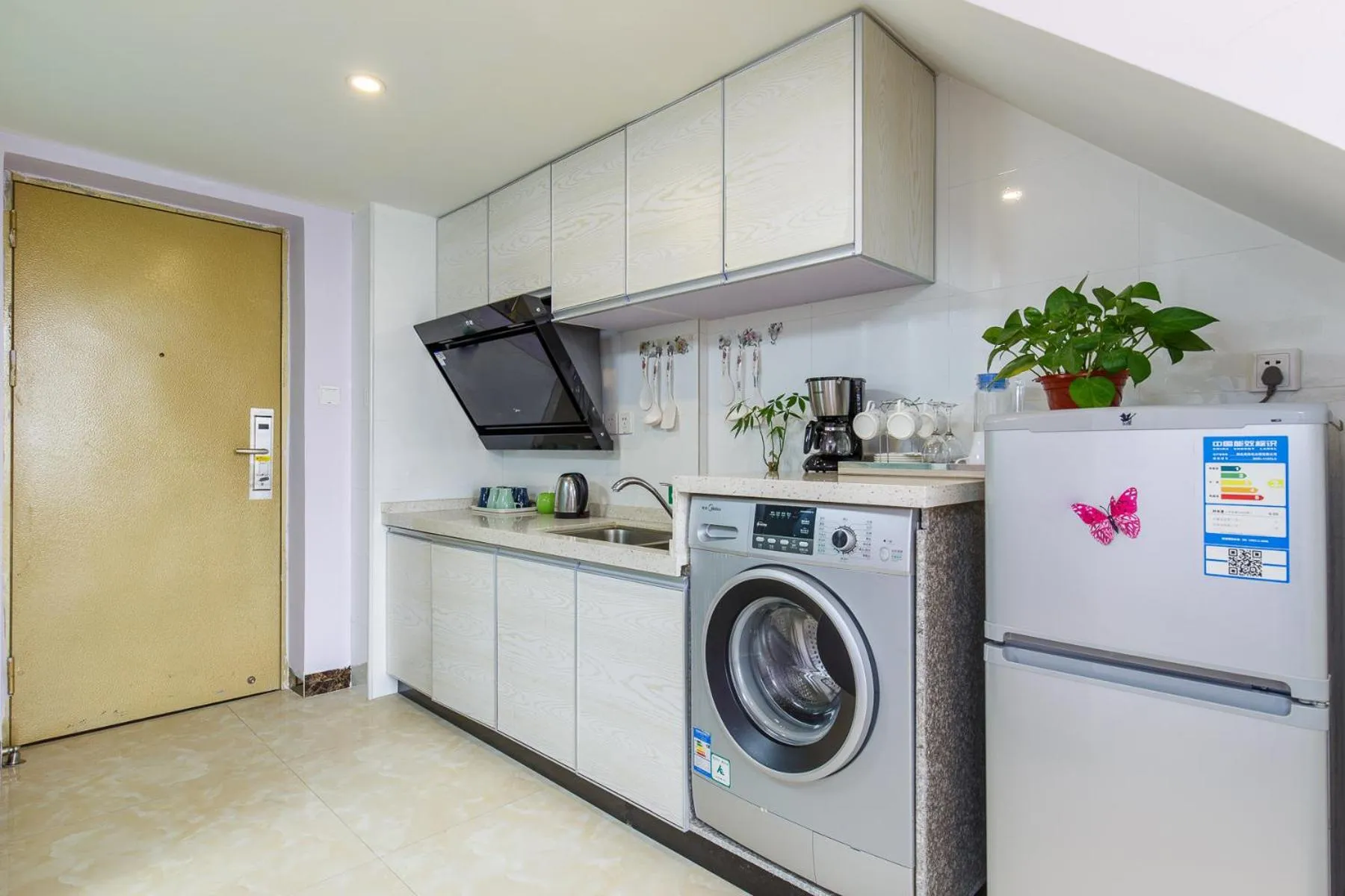 Lavender Apartment Branch