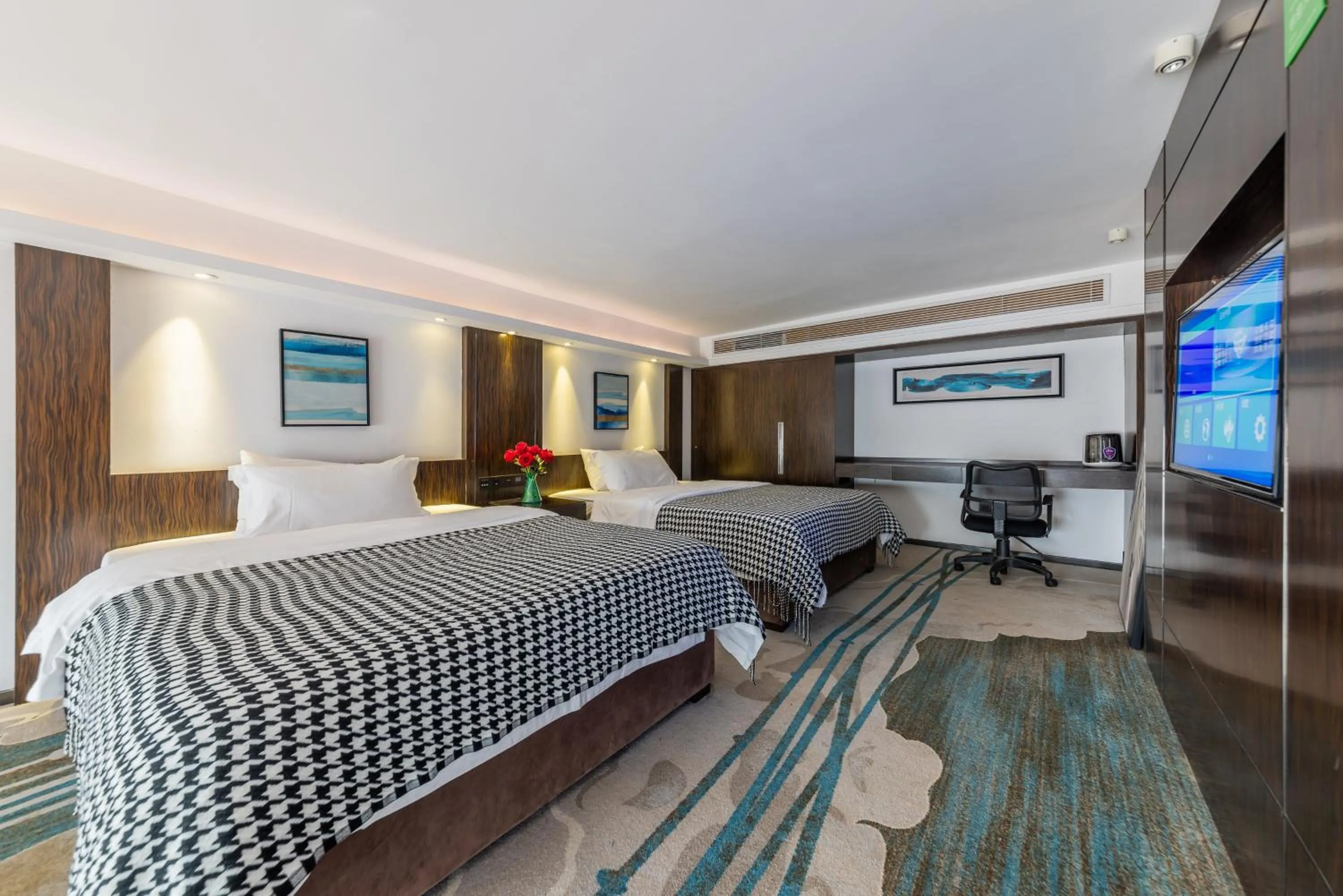 Bed in Lavender Apartment Branch