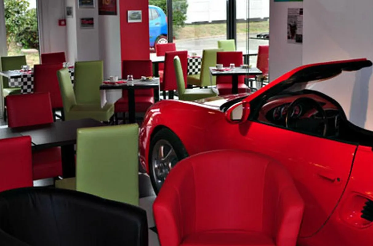 Restaurant/places to eat in Enzo Hotel Mulhouse Sud Morschwiller le Bas