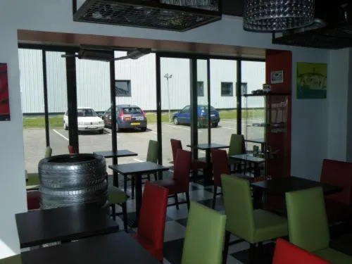 Restaurant/places to eat in Enzo Hotel Mulhouse Sud Morschwiller le Bas