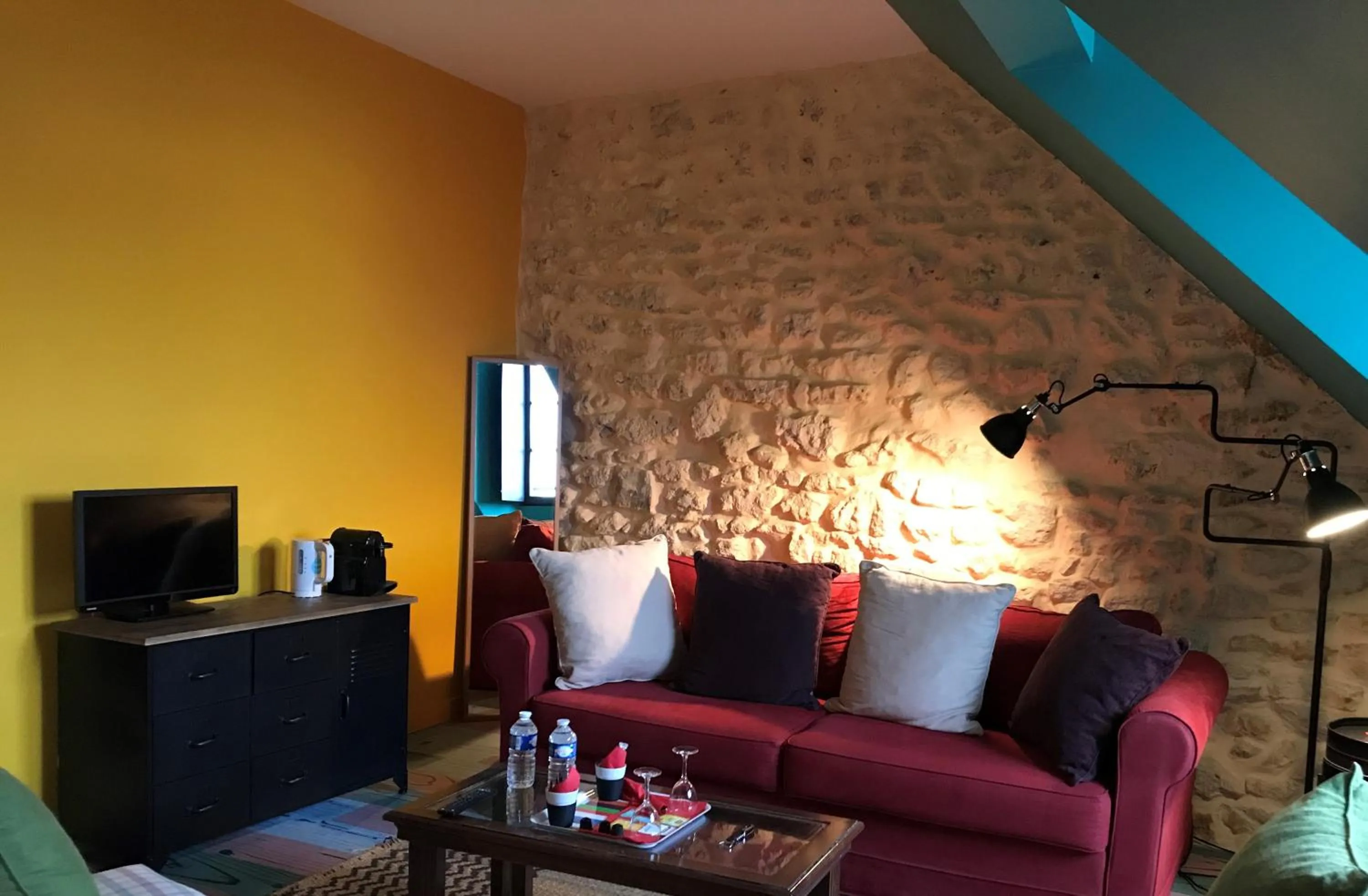 Seating Area in Prince de Conde