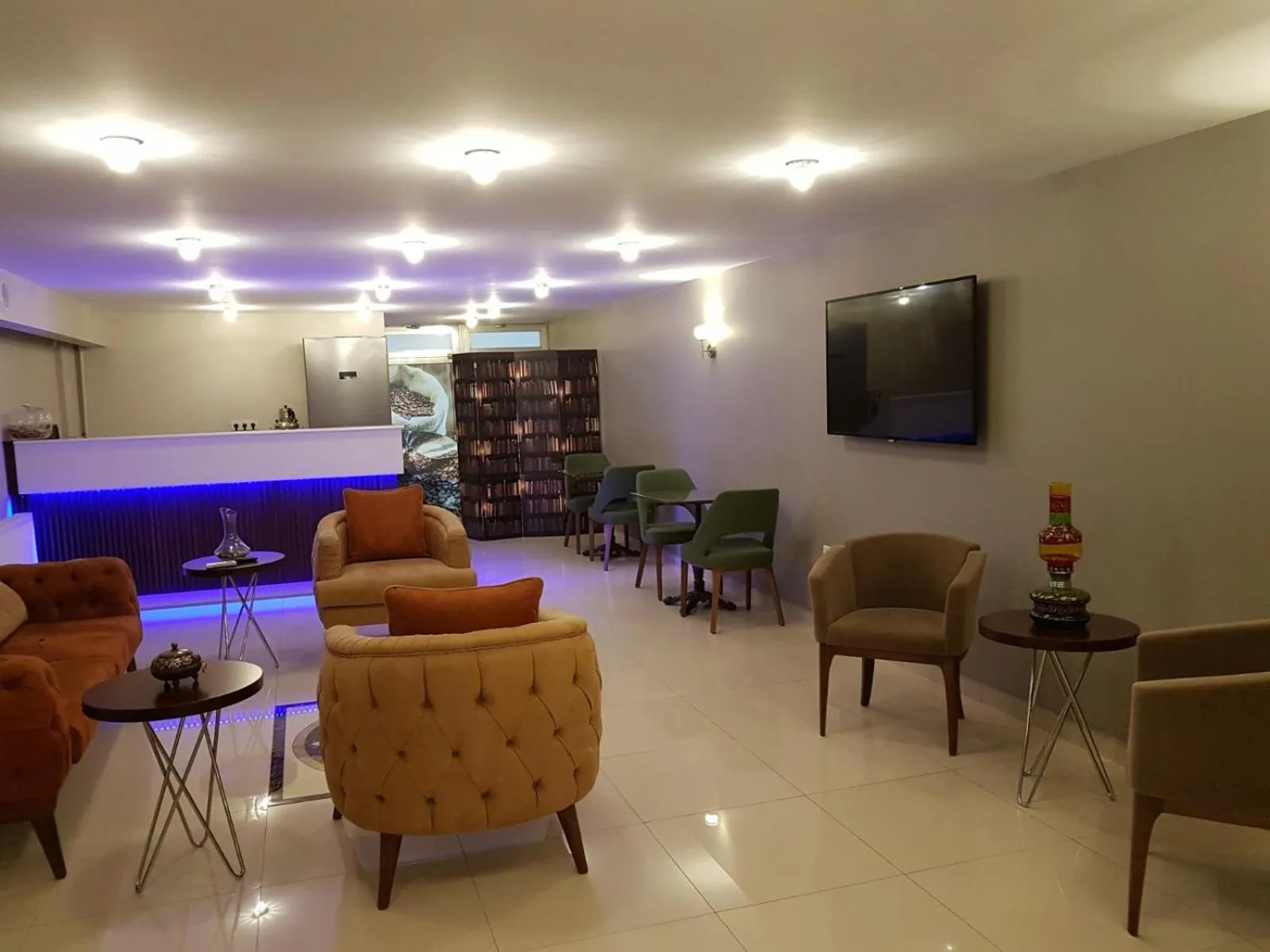 Communal lounge/ TV room in The Clock Suites