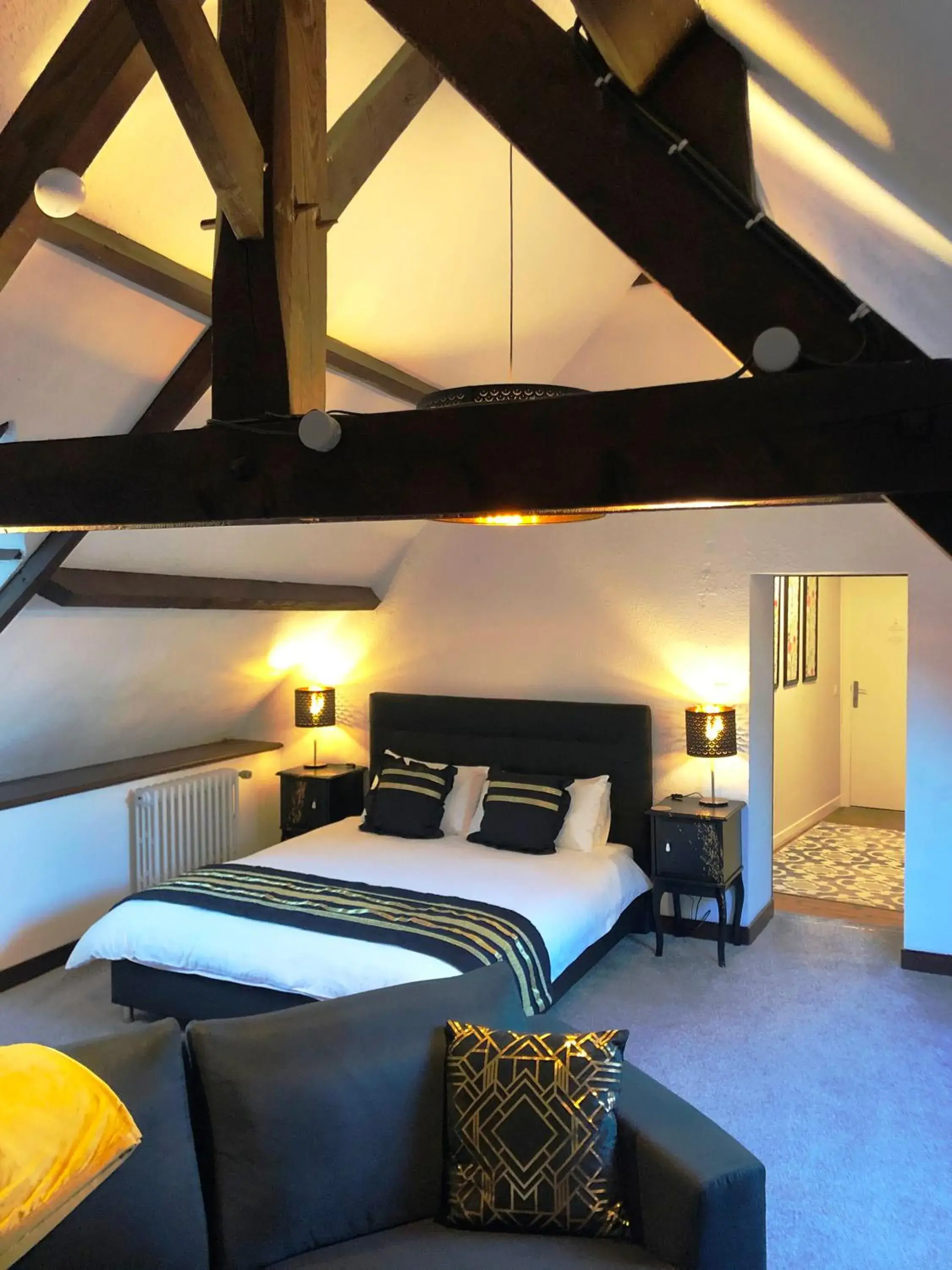 Seating area, Bed in No 6 B&B Seating area, Bed in No 6 B&B