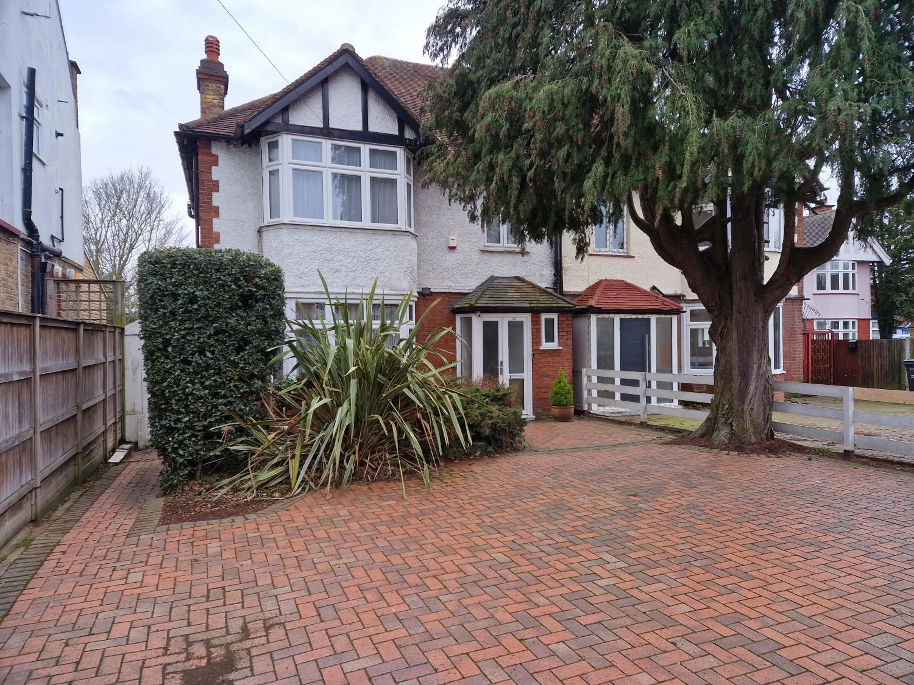 Osterley Studio Room