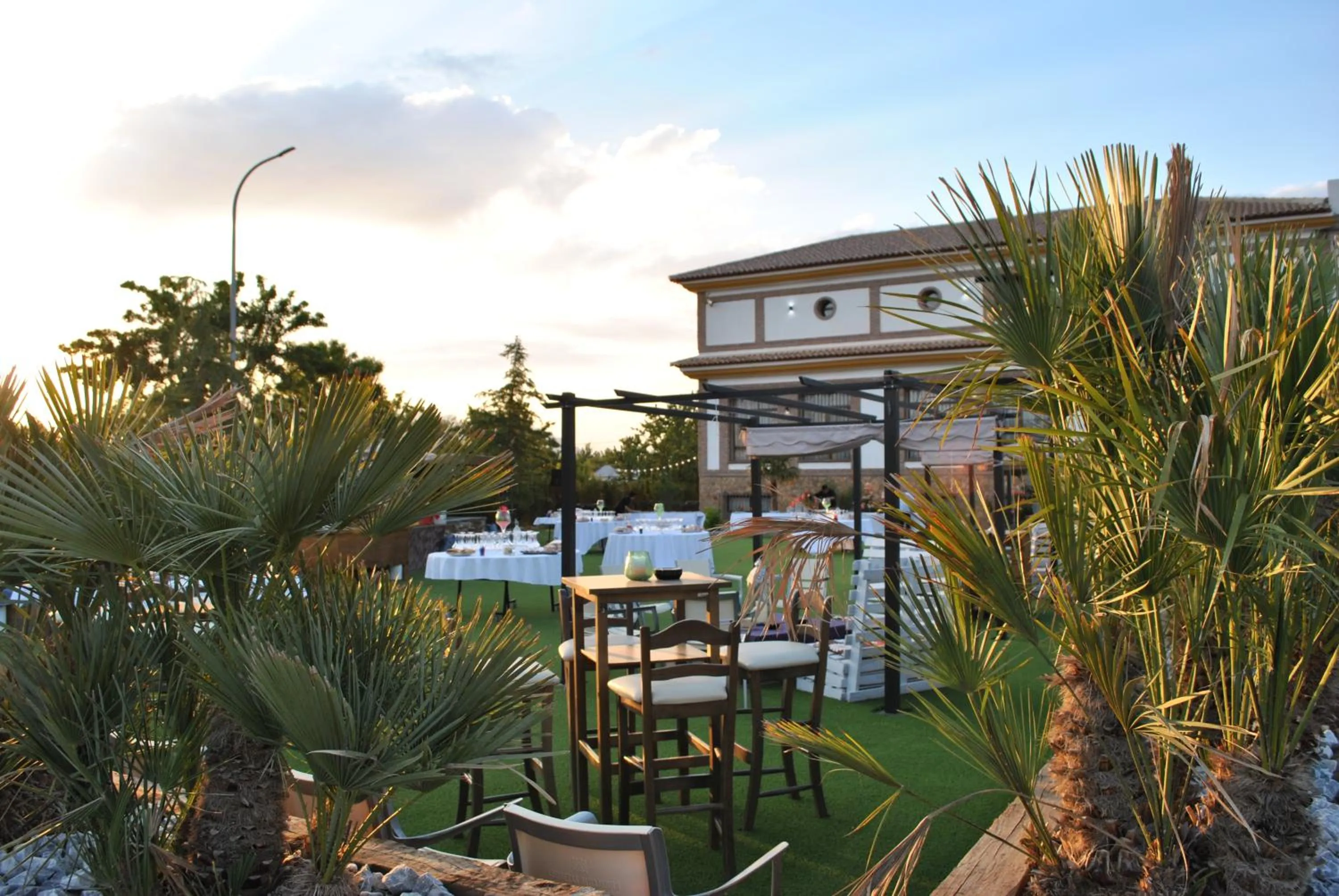 Garden in Hotel Restaurante Dama de Baza