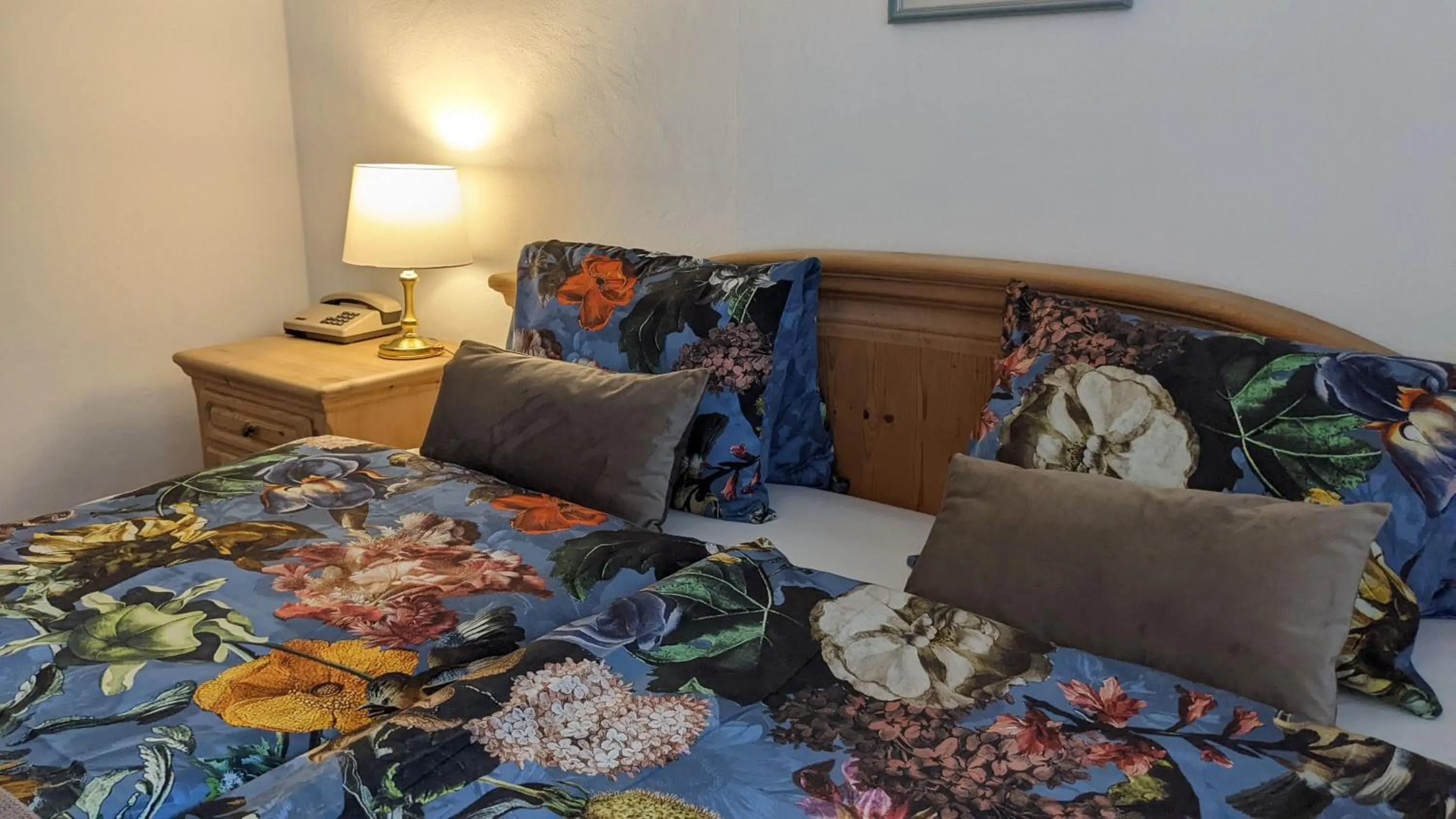 Bed in Hotel Beau-Séjour