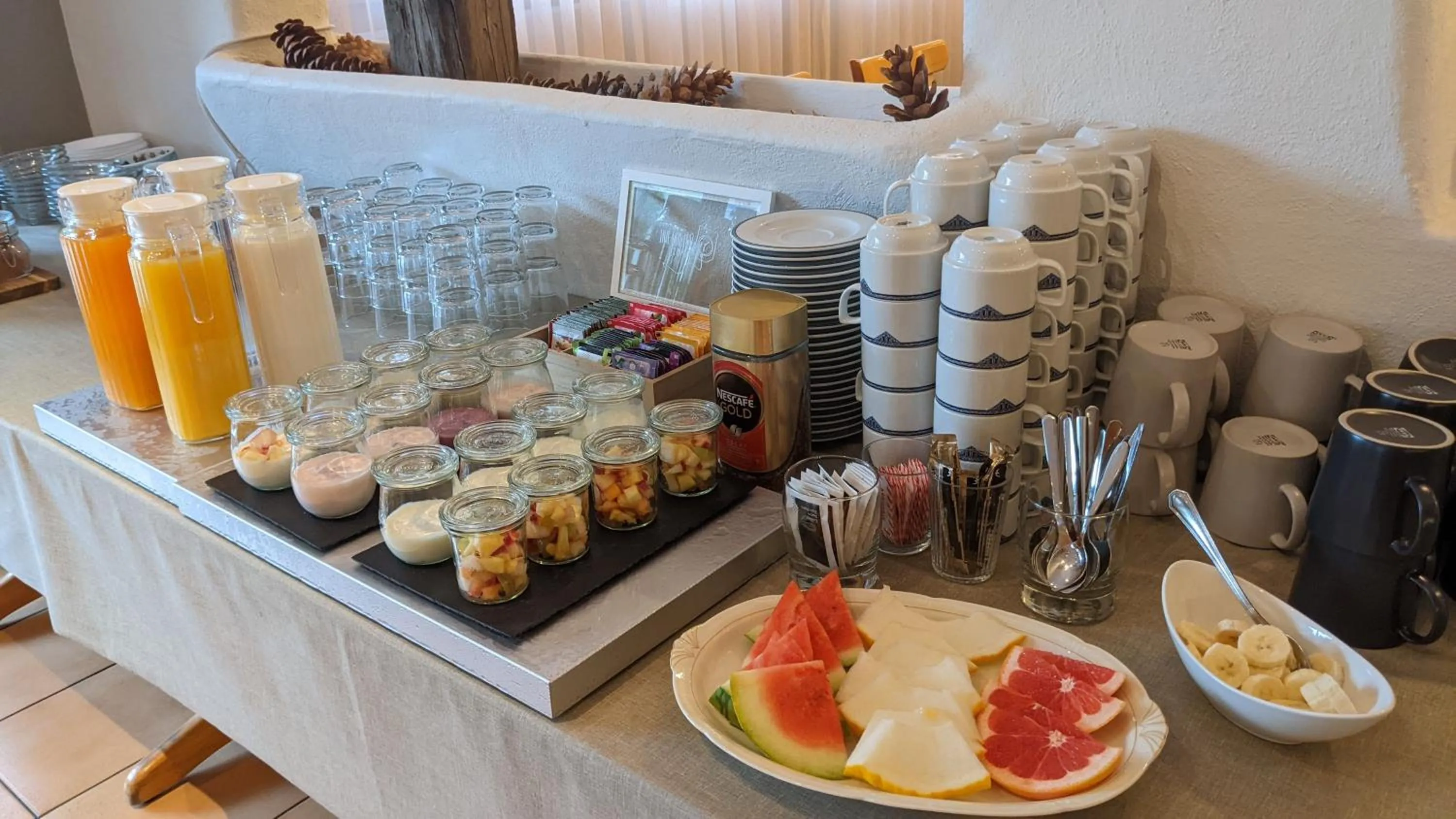 Breakfast in Hotel Beau-Séjour