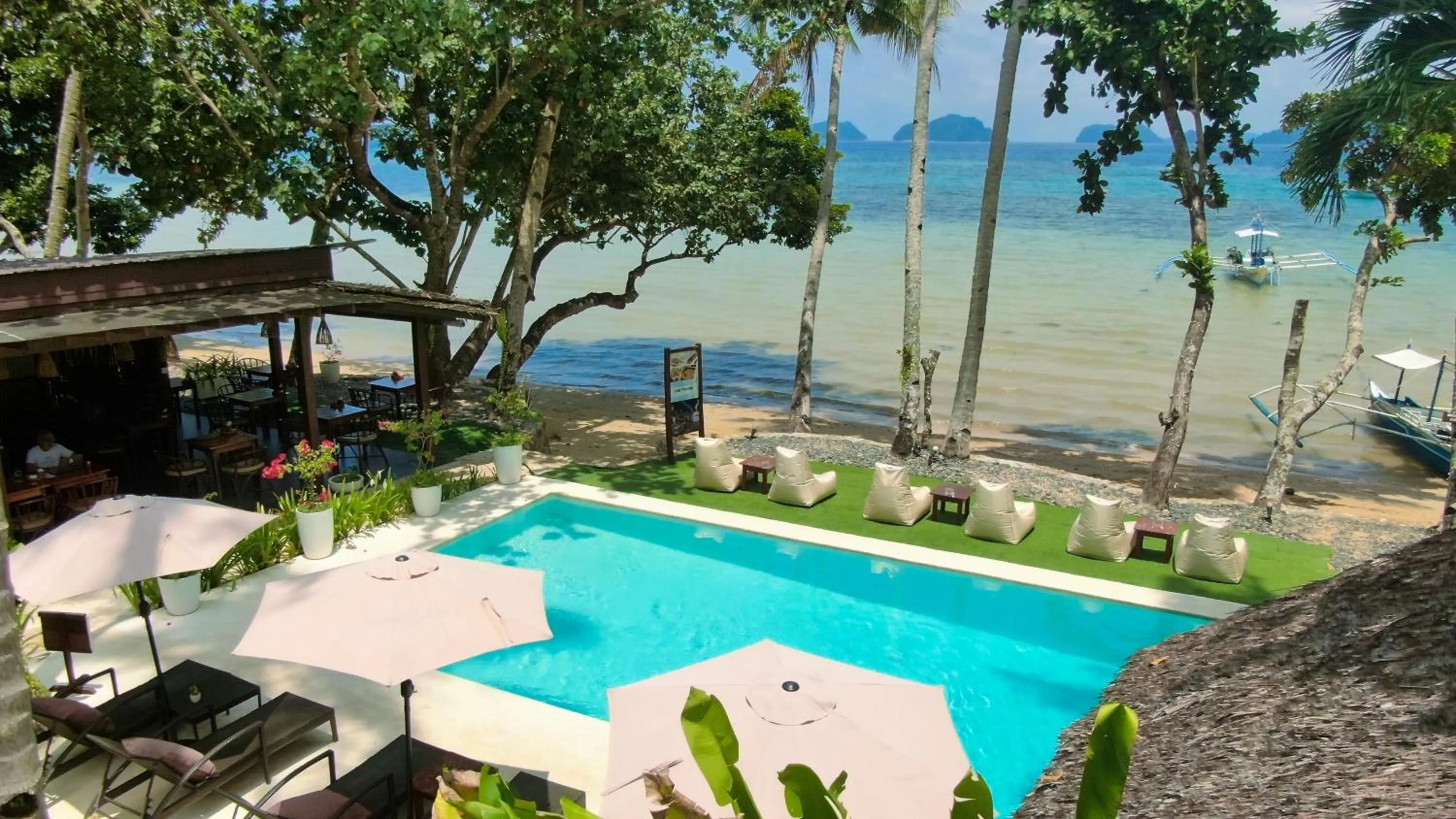 Natural landscape in Last Frontier Beach Resort - Adults Only