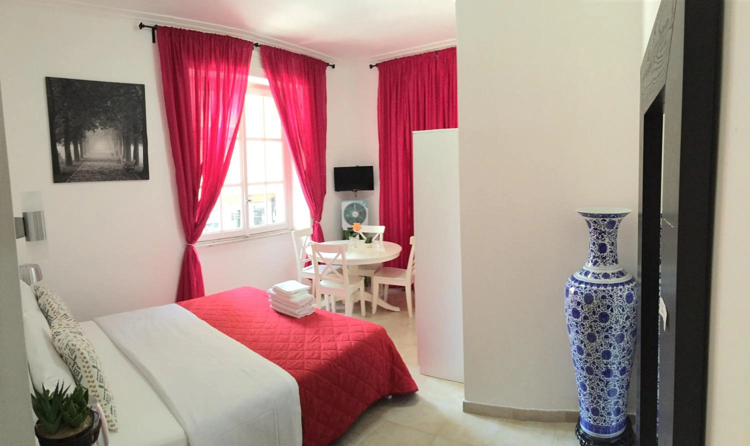 Photo of the whole room, Bed in Gateway Residence