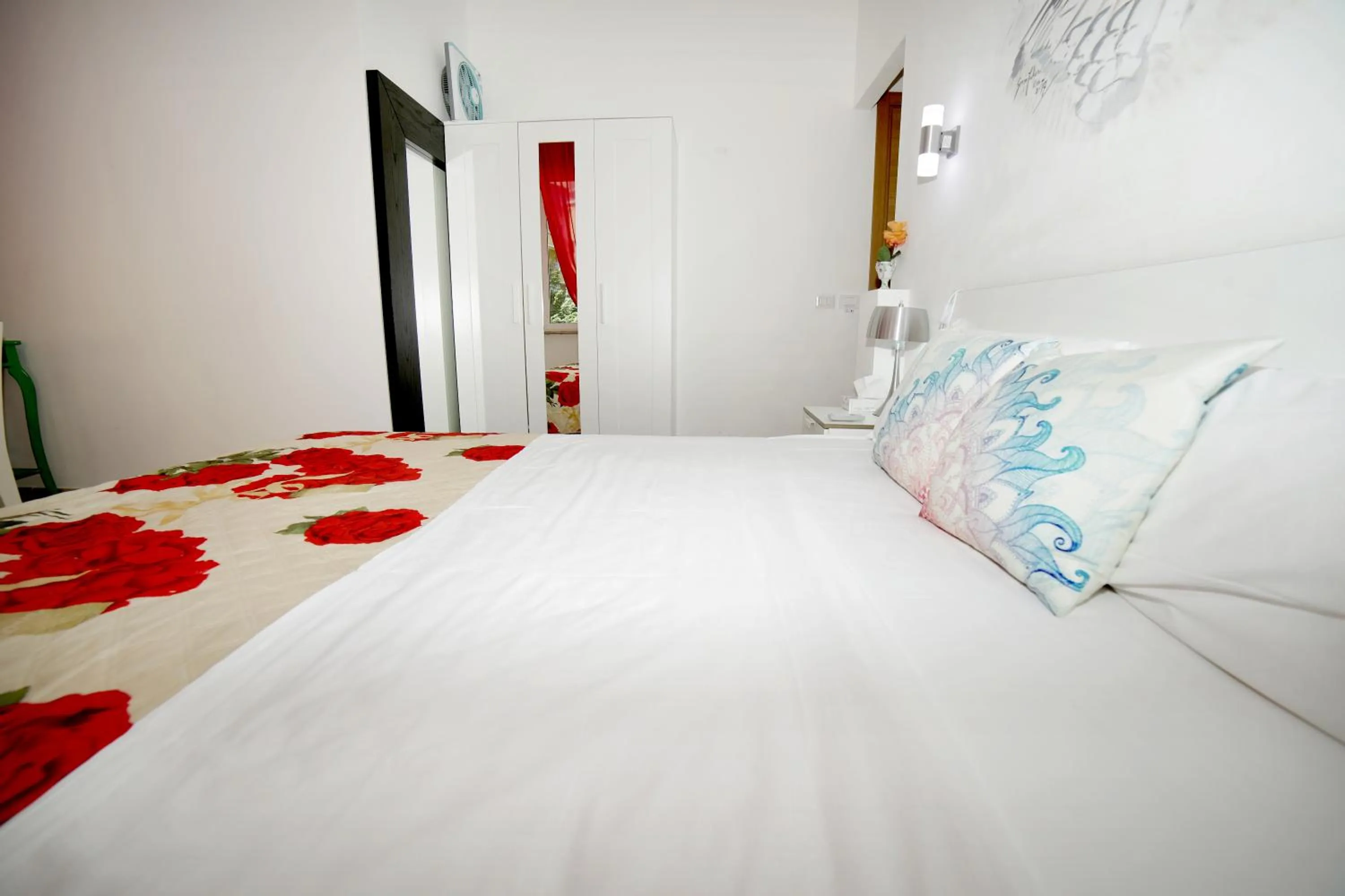 Bedroom, Bed in Gateway Residence