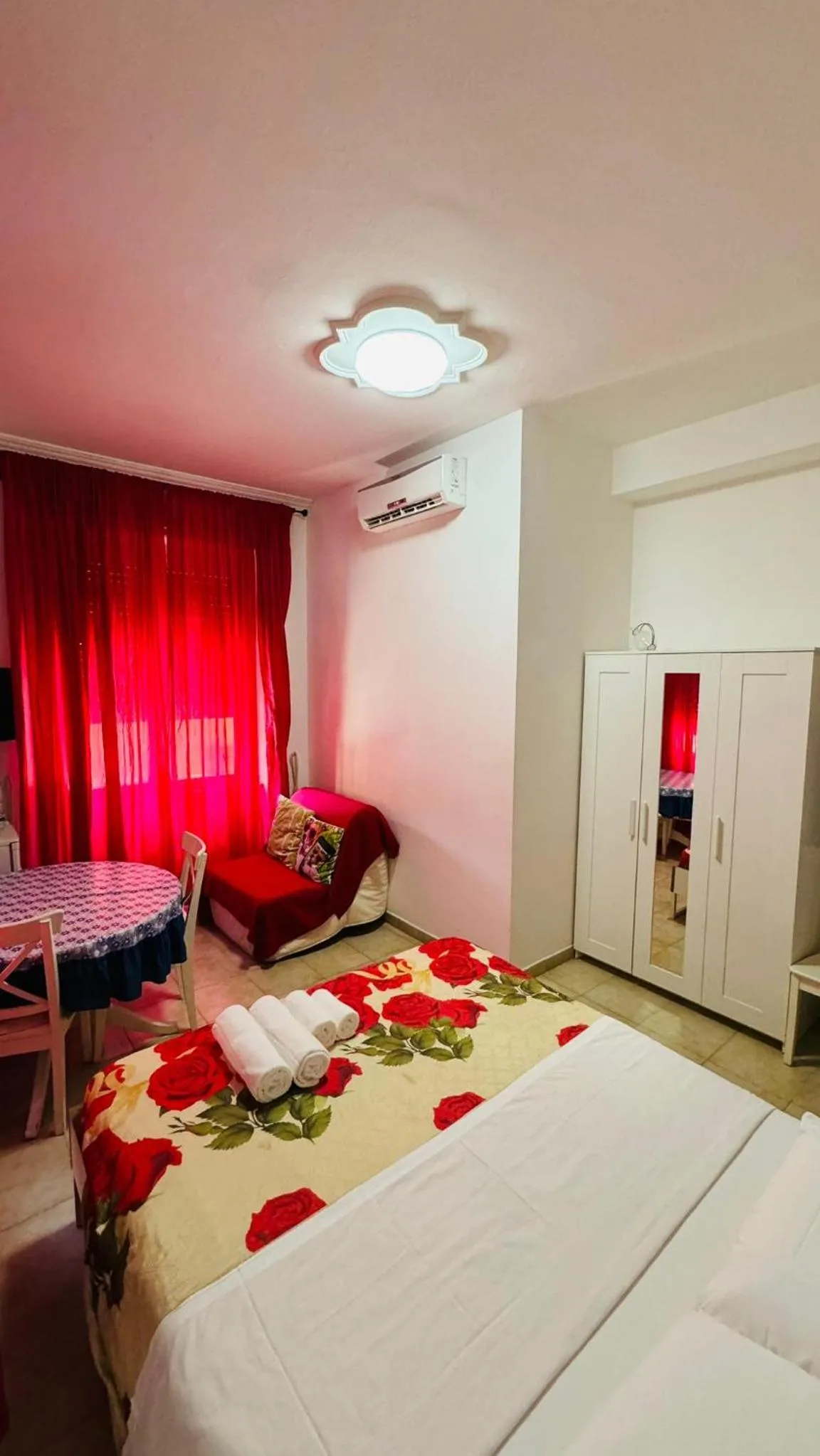 Photo of the whole room, Bed in Gateway Residence