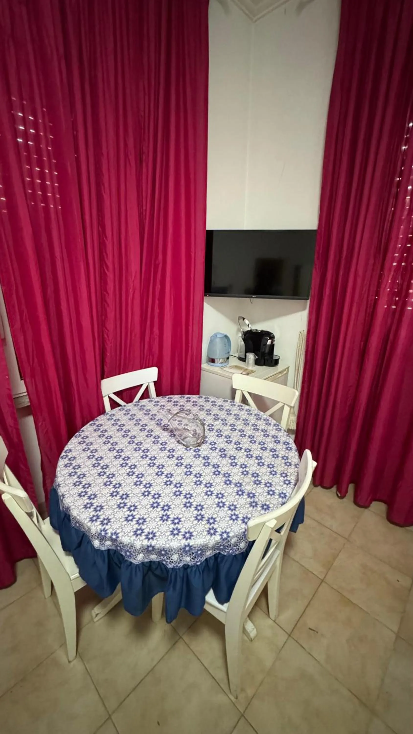 Dining area in Gateway Residence
