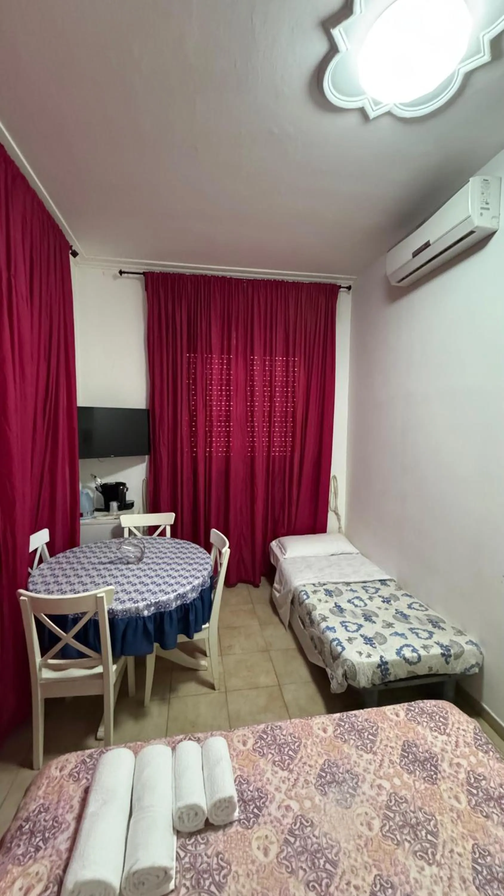Bedroom, Bed in Gateway Residence