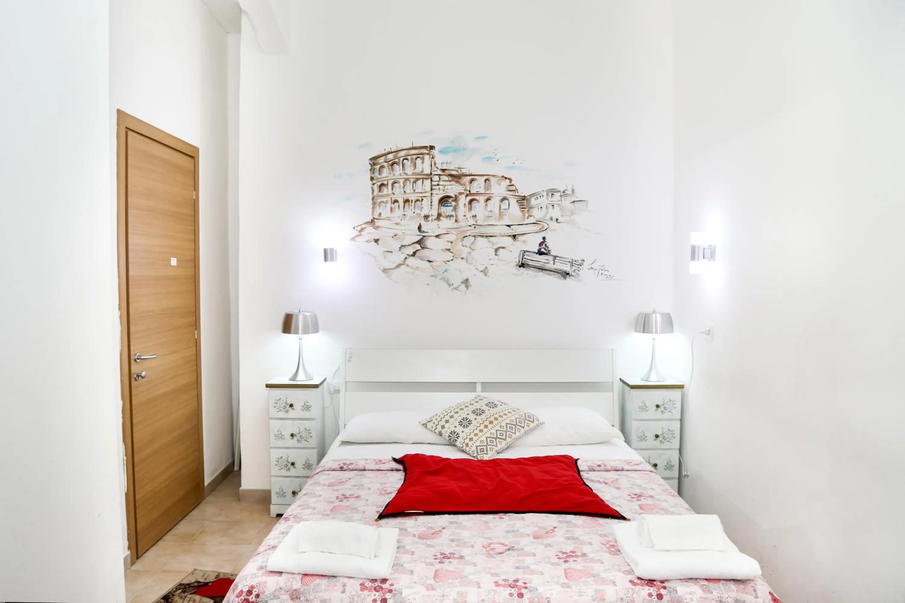 Photo of the whole room, Bed in Gateway Residence