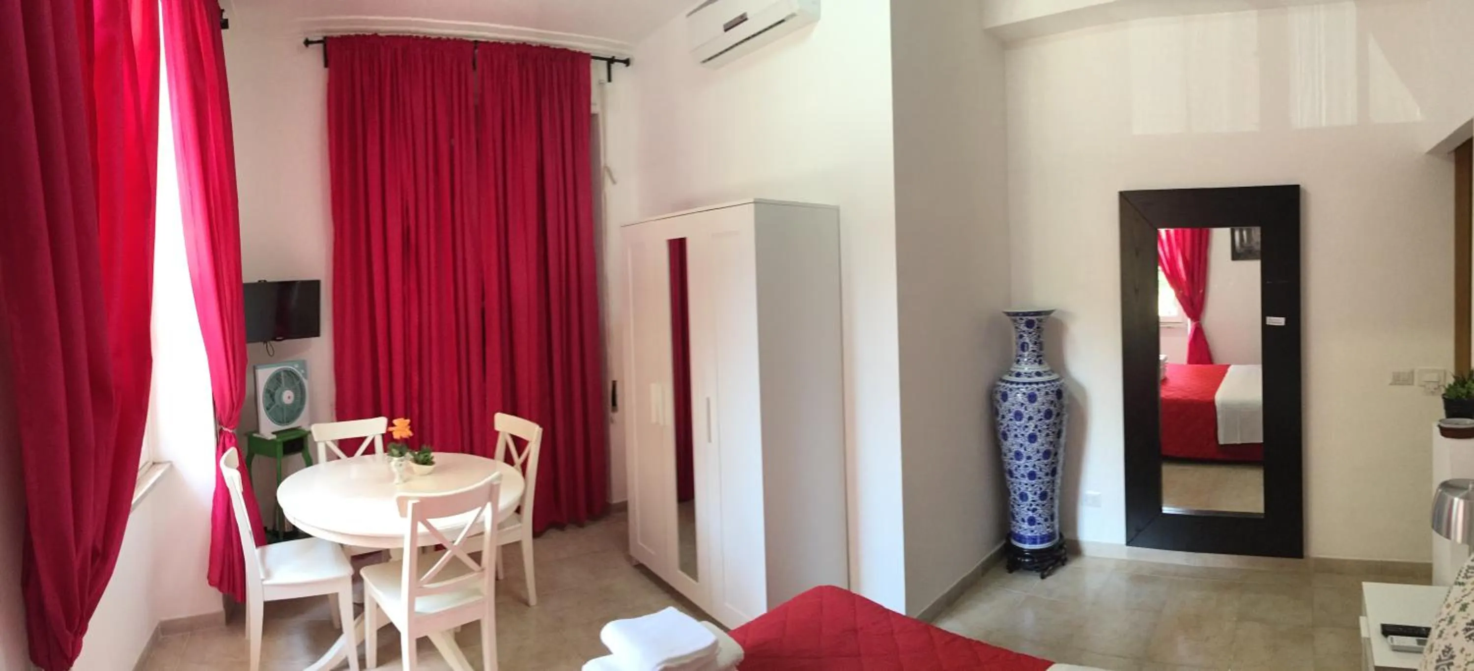 Photo of the whole room, Bed in Gateway Residence