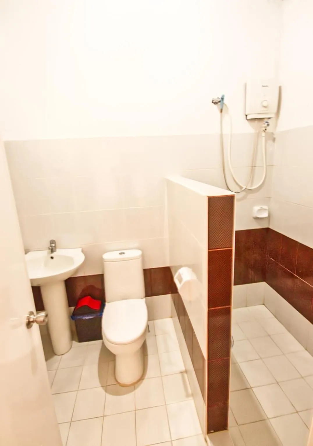 Bathroom in Pagudpud Rinnovati