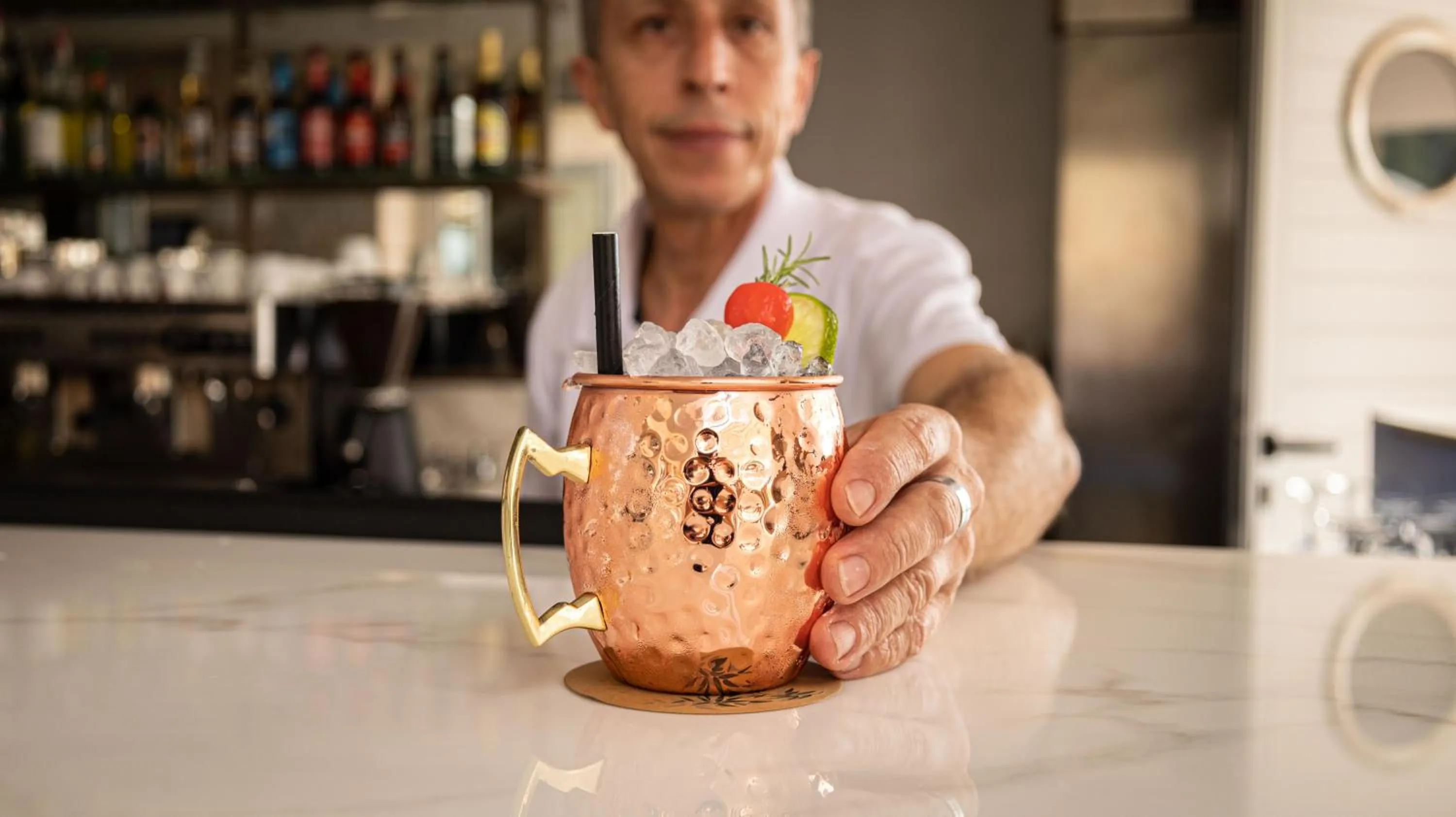 Drinks in Seth 55 Santo Tomas