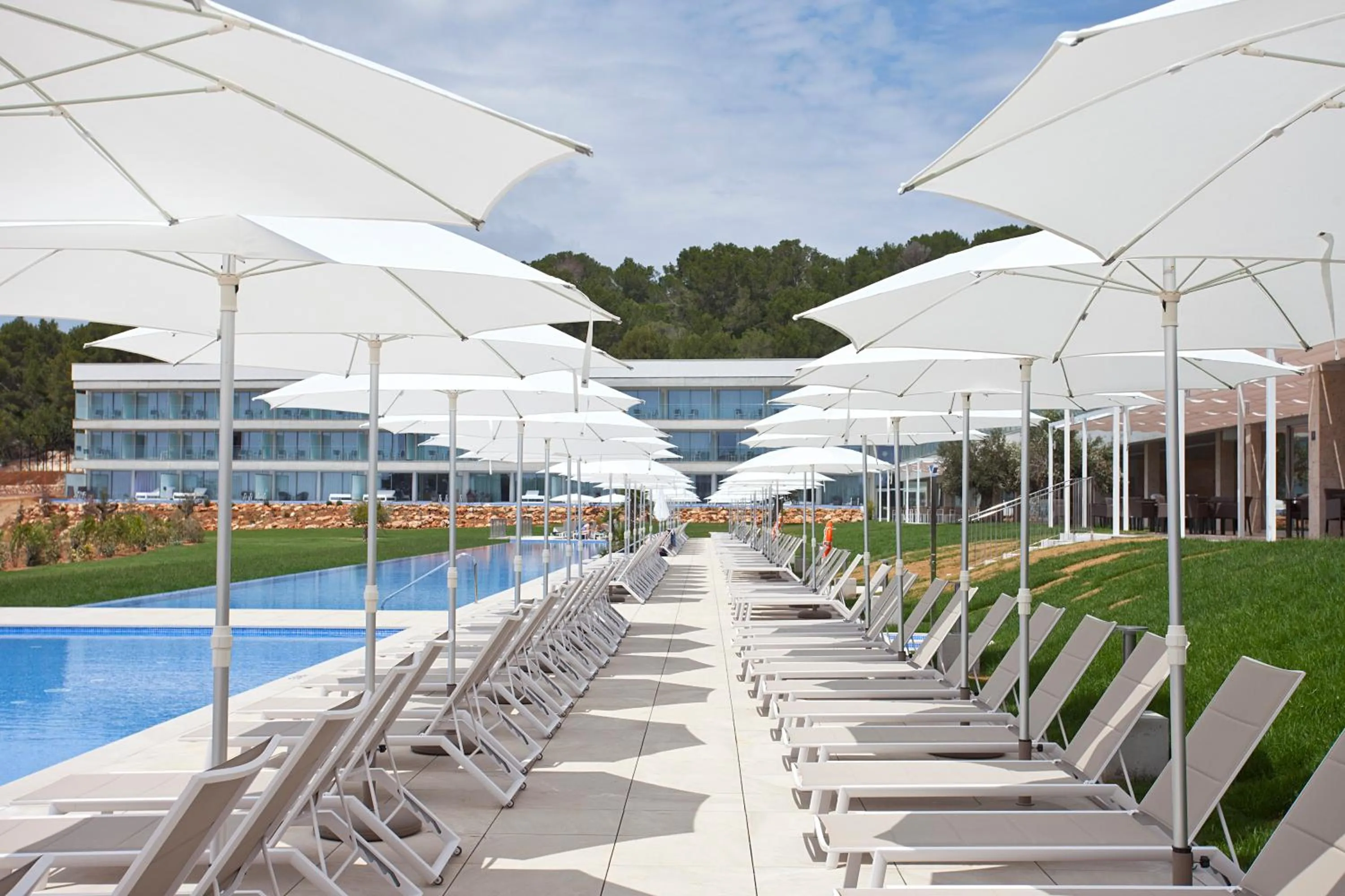 sunbed in Seth 55 Santo Tomas