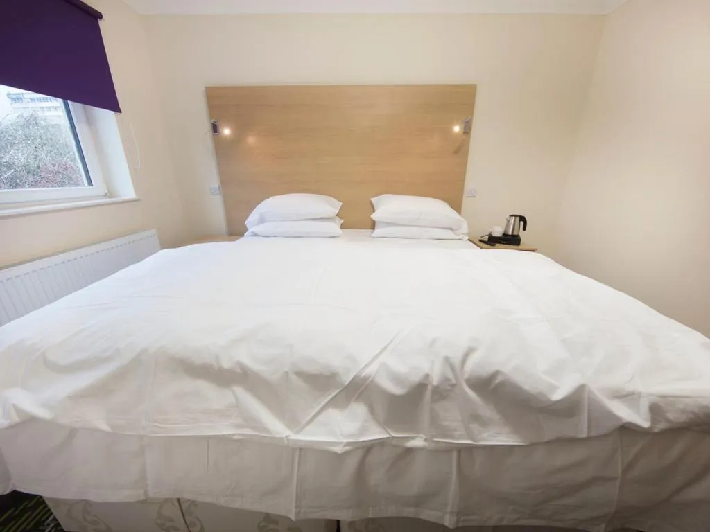 Bedroom, Bed in The Bay Horse