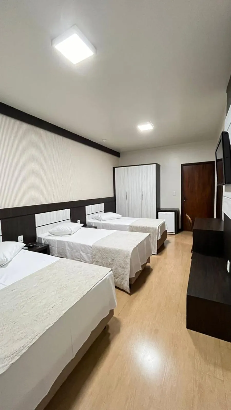 Photo of the whole room, Bed in Regente Hotel